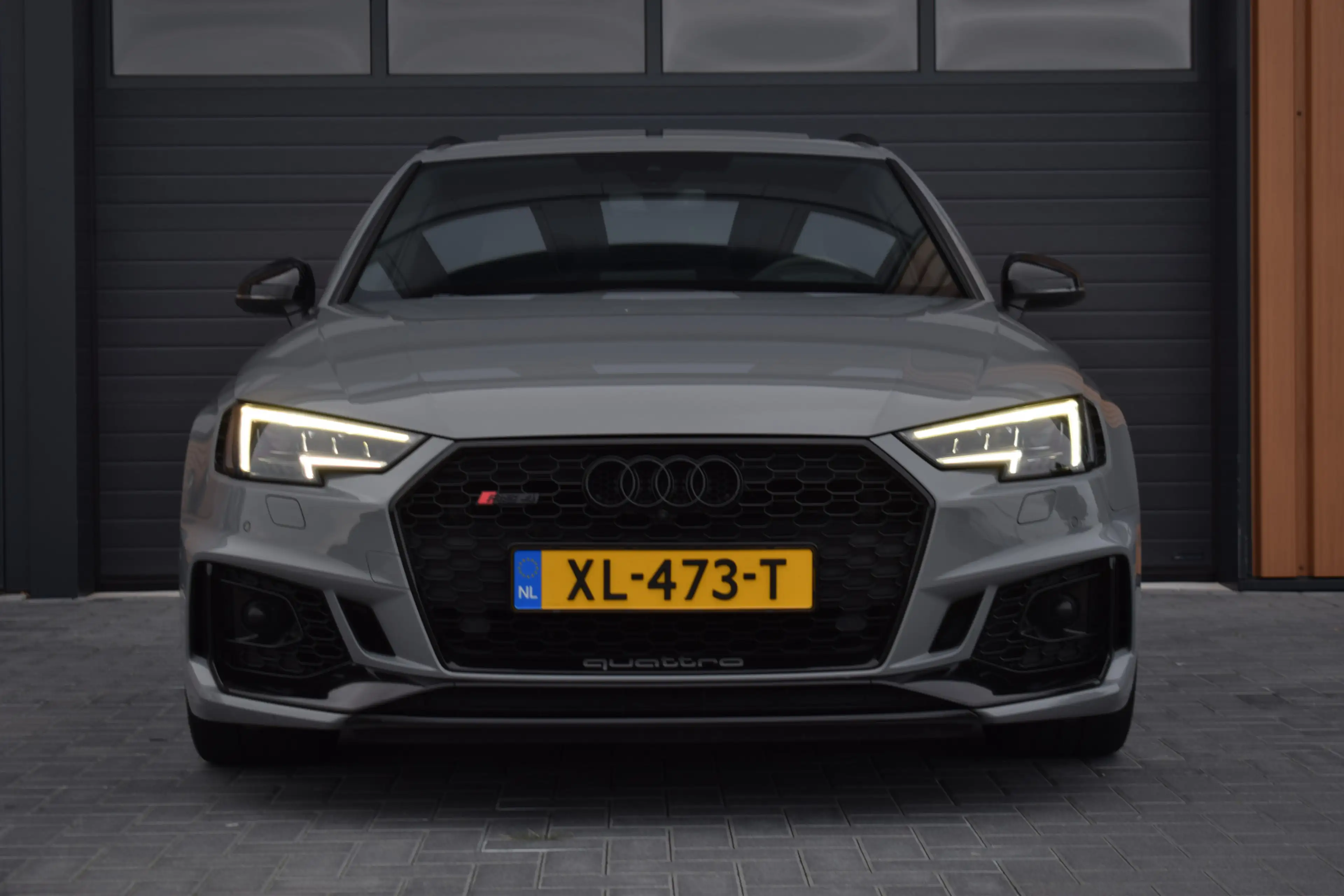 Audi RS4 2.9 TFSI 450pk Quattro Pano | HUD | Milltek | 360 — photo 16