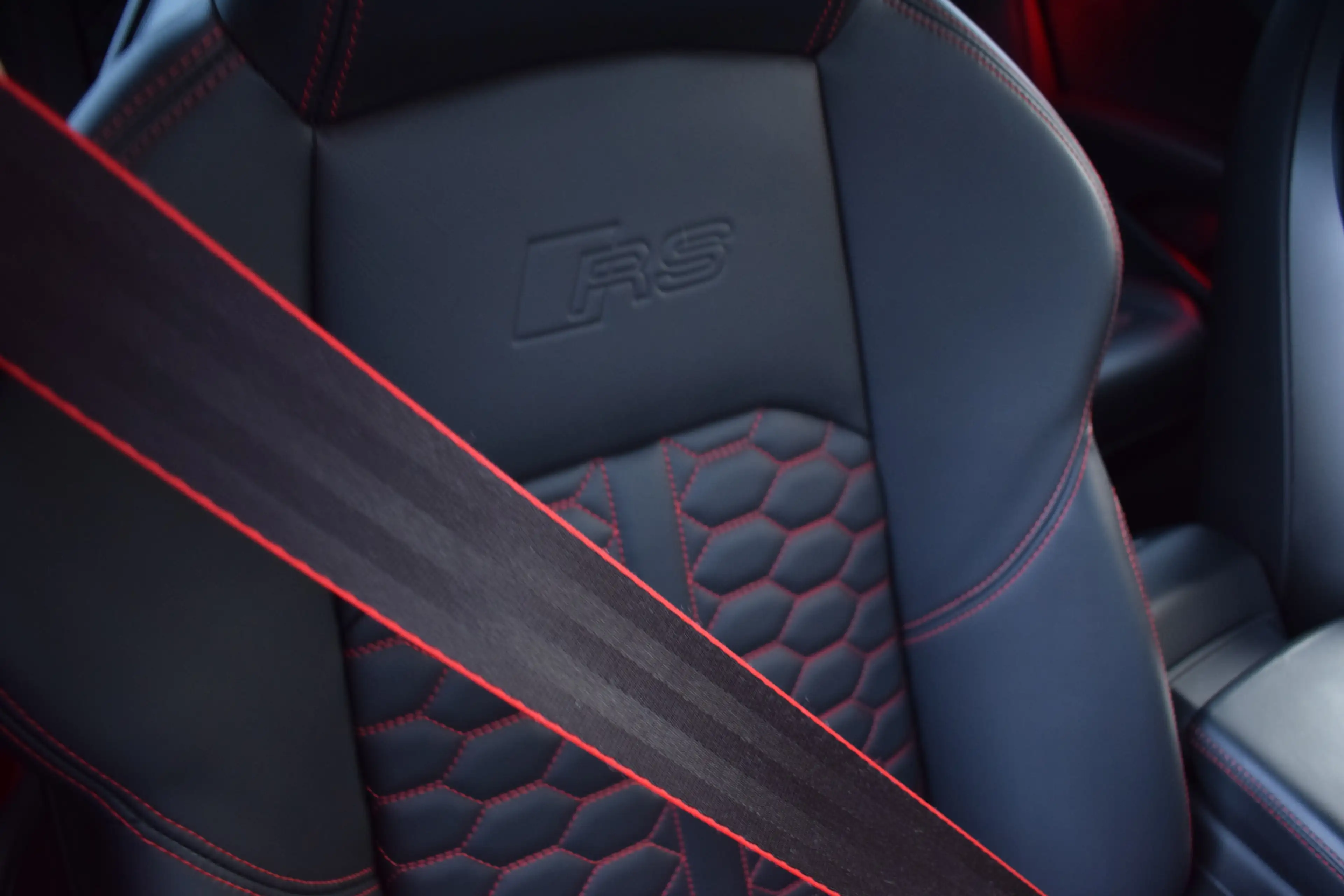 Audi RS4 2.9 TFSI 450pk Quattro Pano | HUD | Milltek | 360 — photo 46