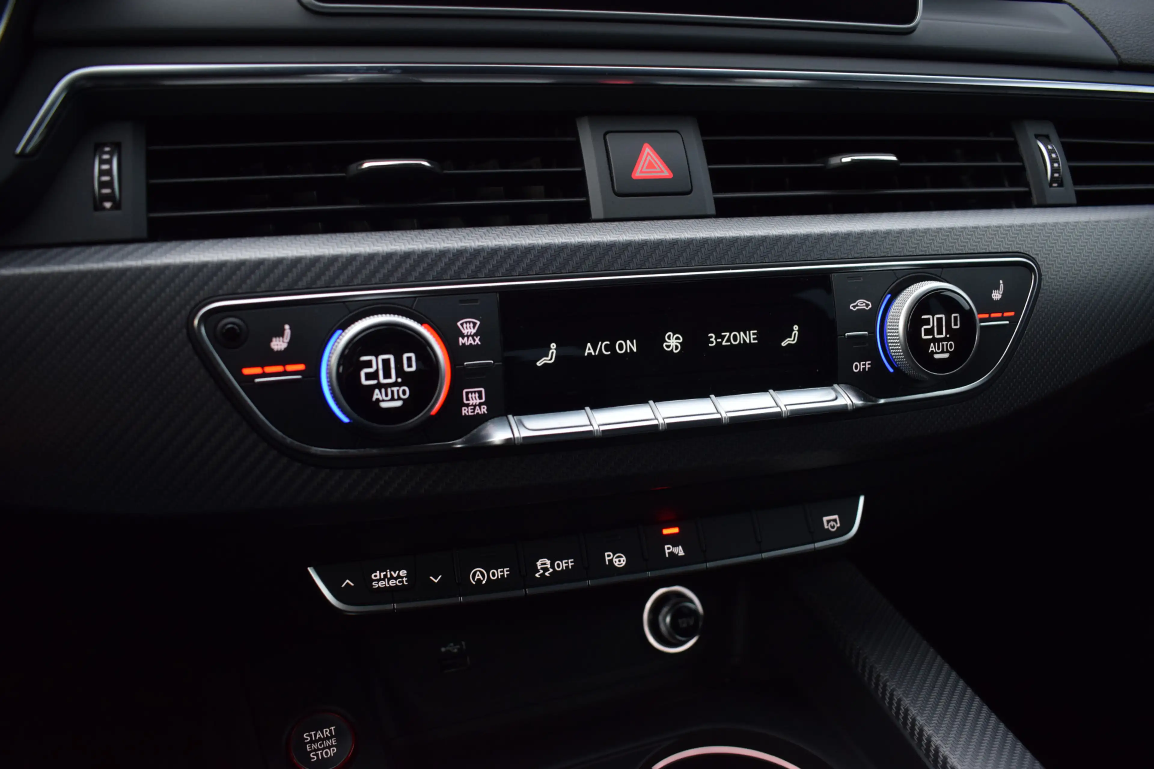Audi RS4 2.9 TFSI 450pk Quattro Pano | HUD | Milltek | 360 — photo 38