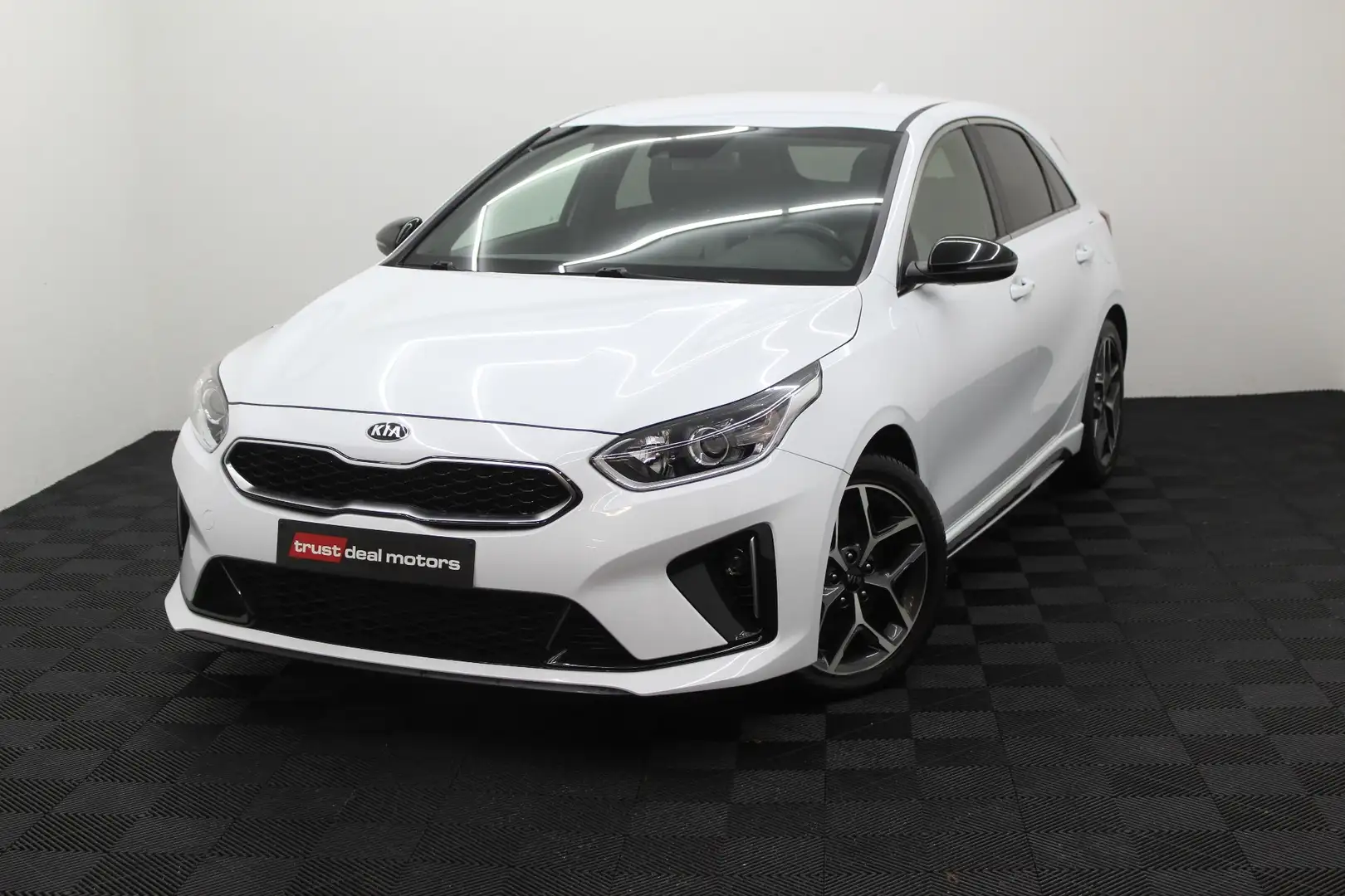 Kia Ceed / cee'd Ceed 1.5 T-GDI GT-Line ISG DCT * Garantie * Blanc - 1