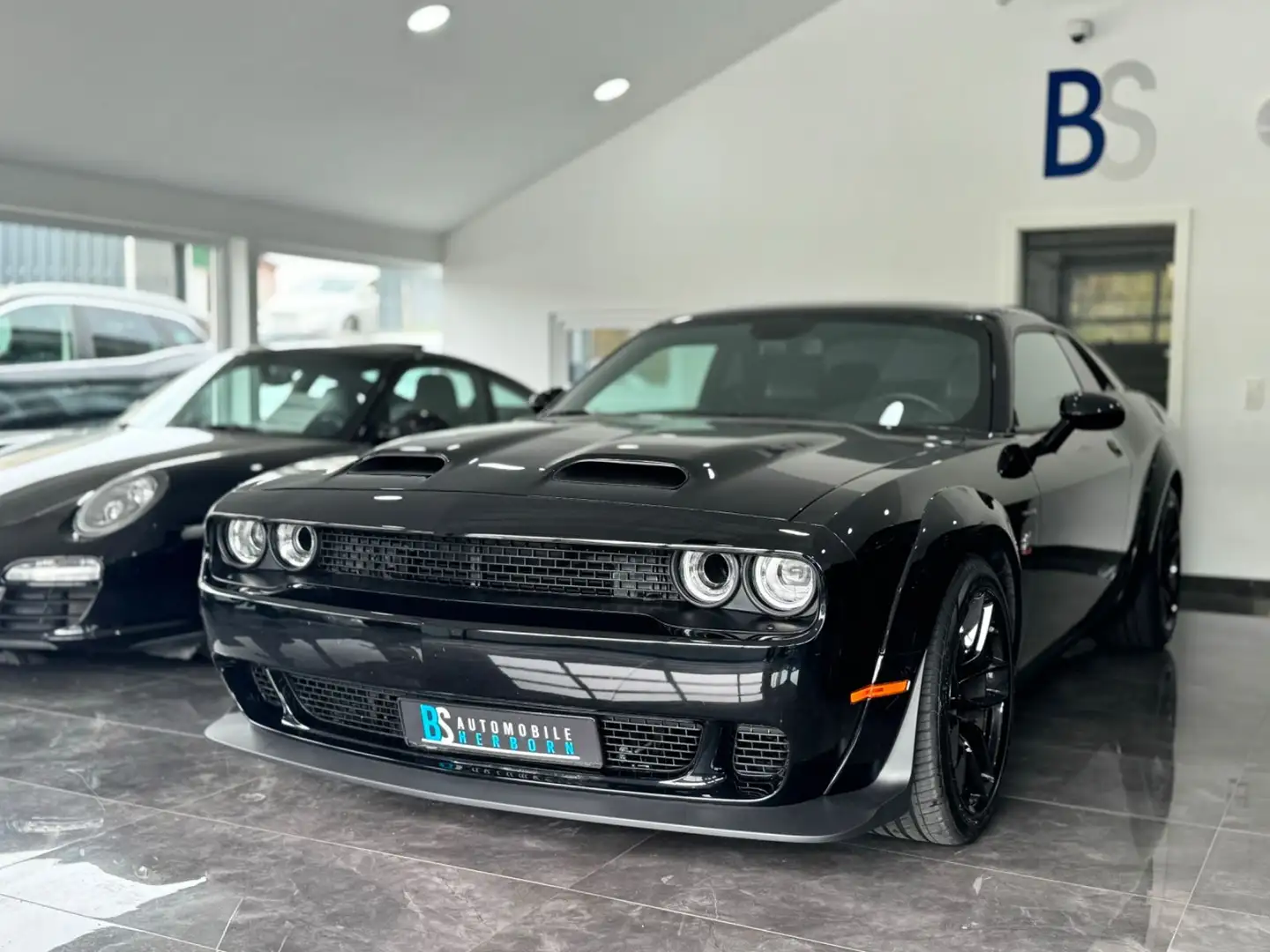 Dodge Challenger V8 R/T Scat-Pack 392 Widebody/Alpine Schwarz - 2