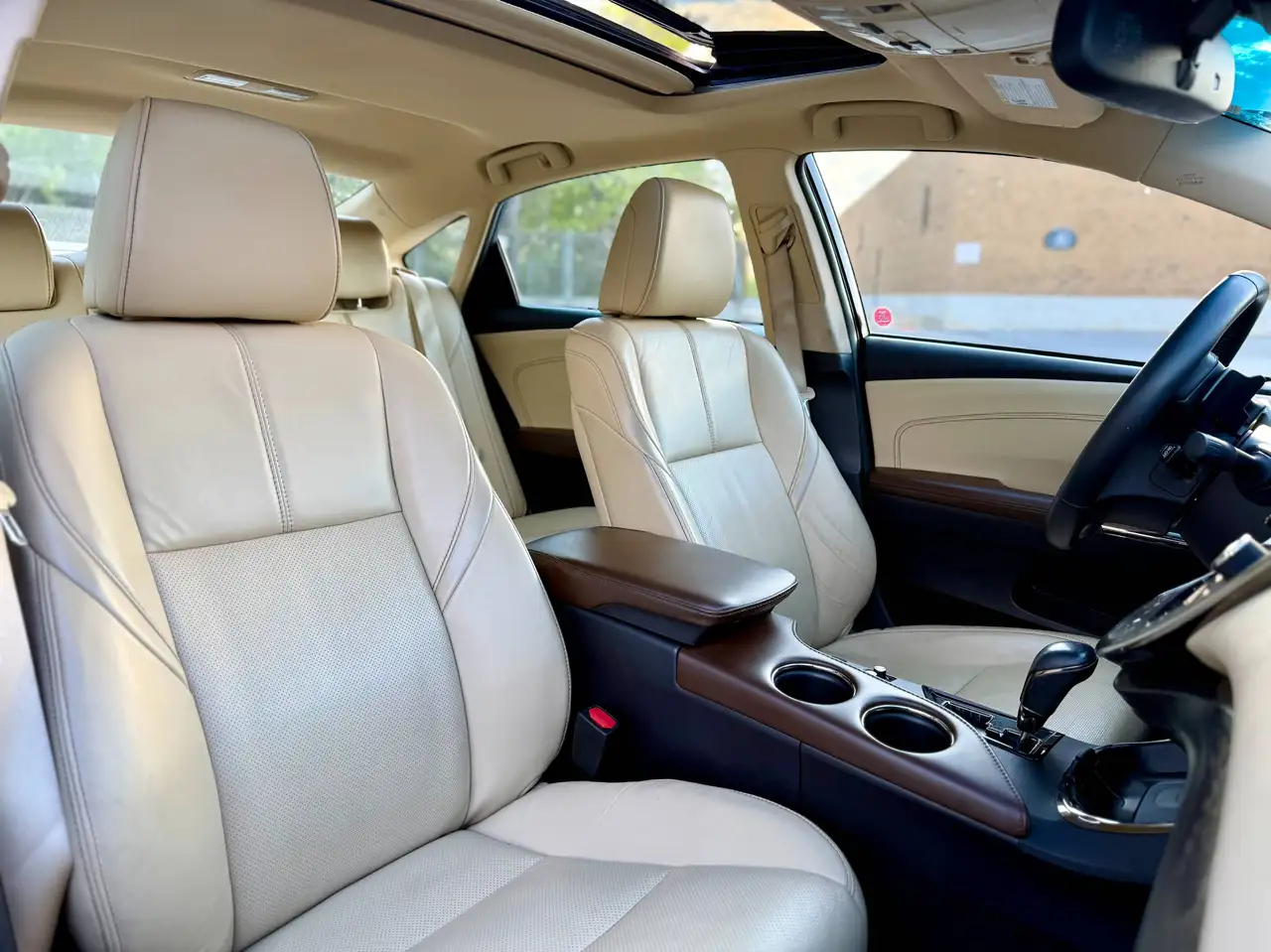 Toyota Avalon снимка Toyota Avalon