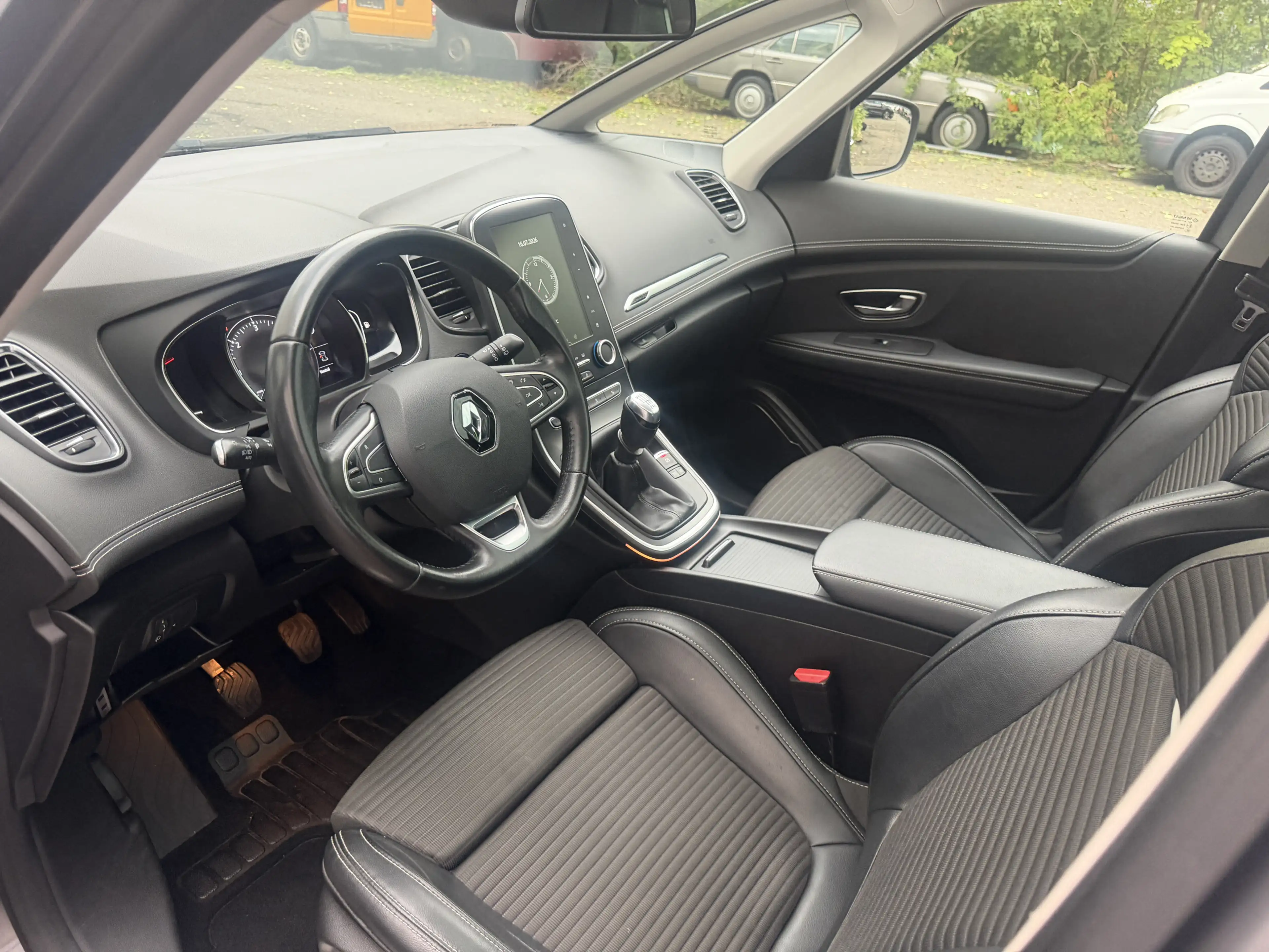 Renault Scenic Grand Intens Bi-Xenon Pano Tempomat Navi — photo 12