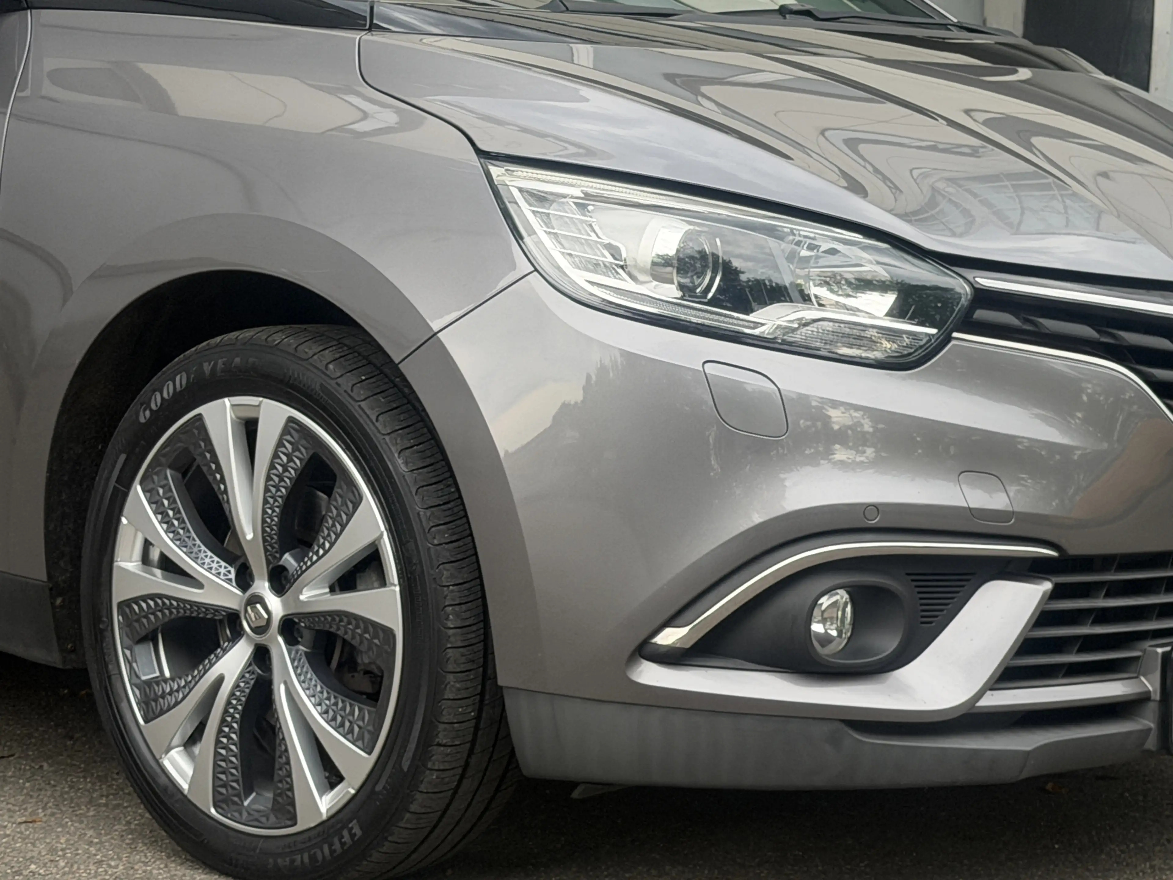 Renault Scenic Grand Intens Bi-Xenon Pano Tempomat Navi — photo 33