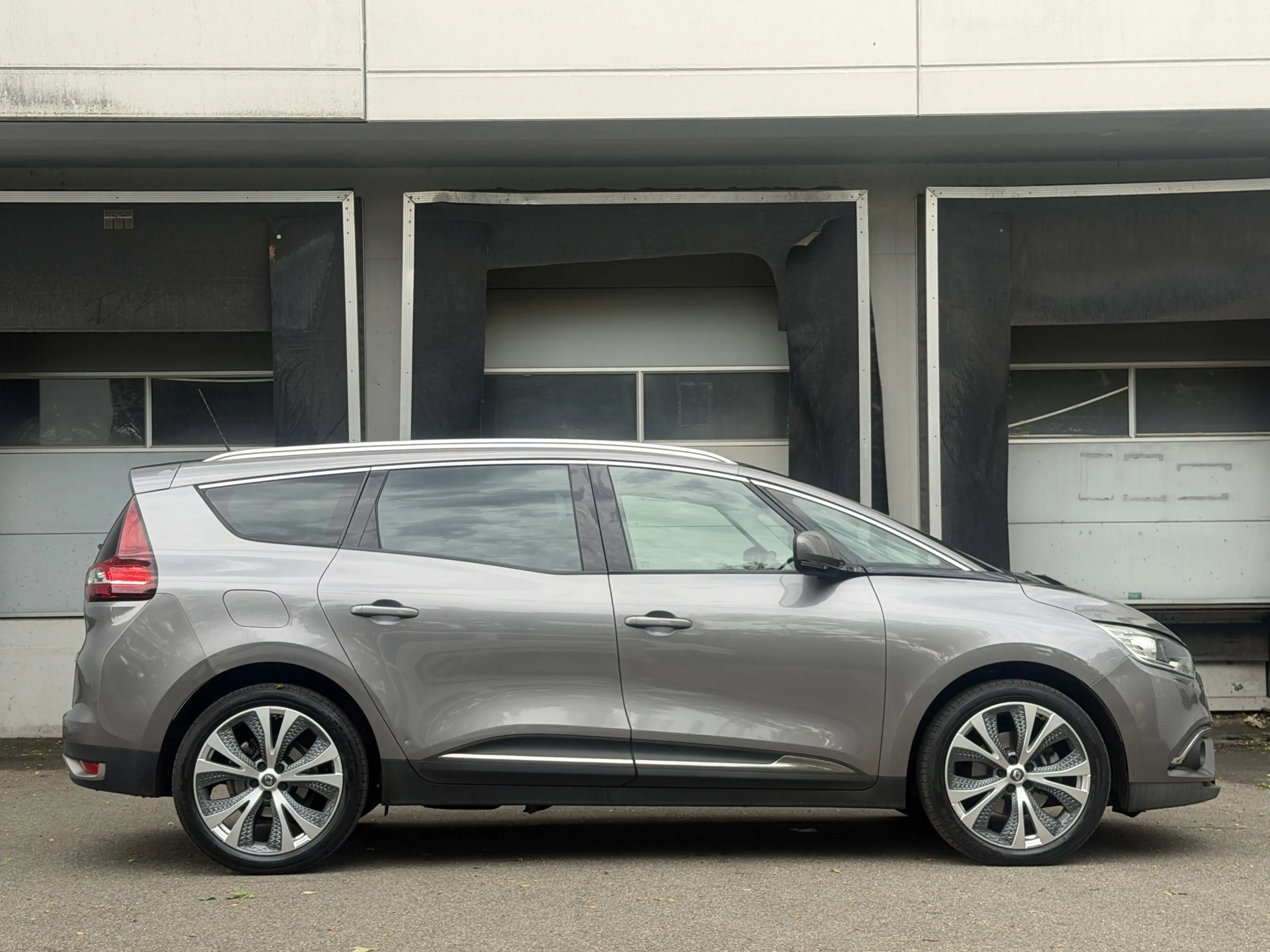 Renault Scenic Grand Intens Bi-Xenon Pano Tempomat Navi — photo 7