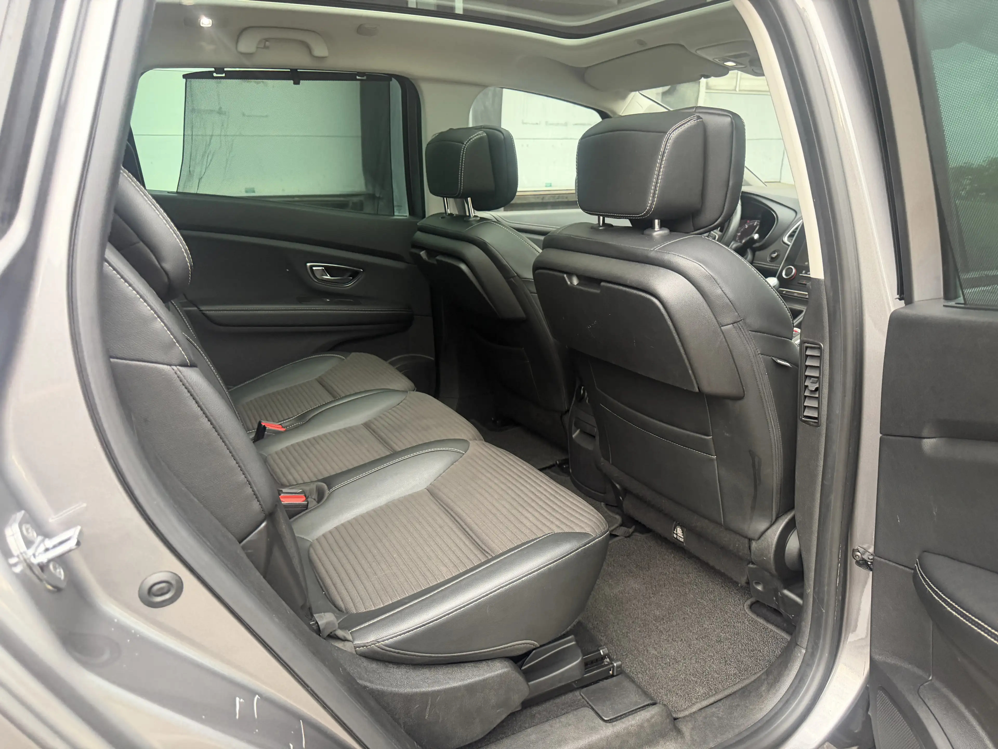 Renault Scenic Grand Intens Bi-Xenon Pano Tempomat Navi — photo 27