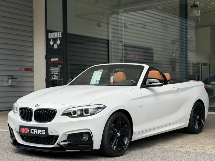 BMW 218