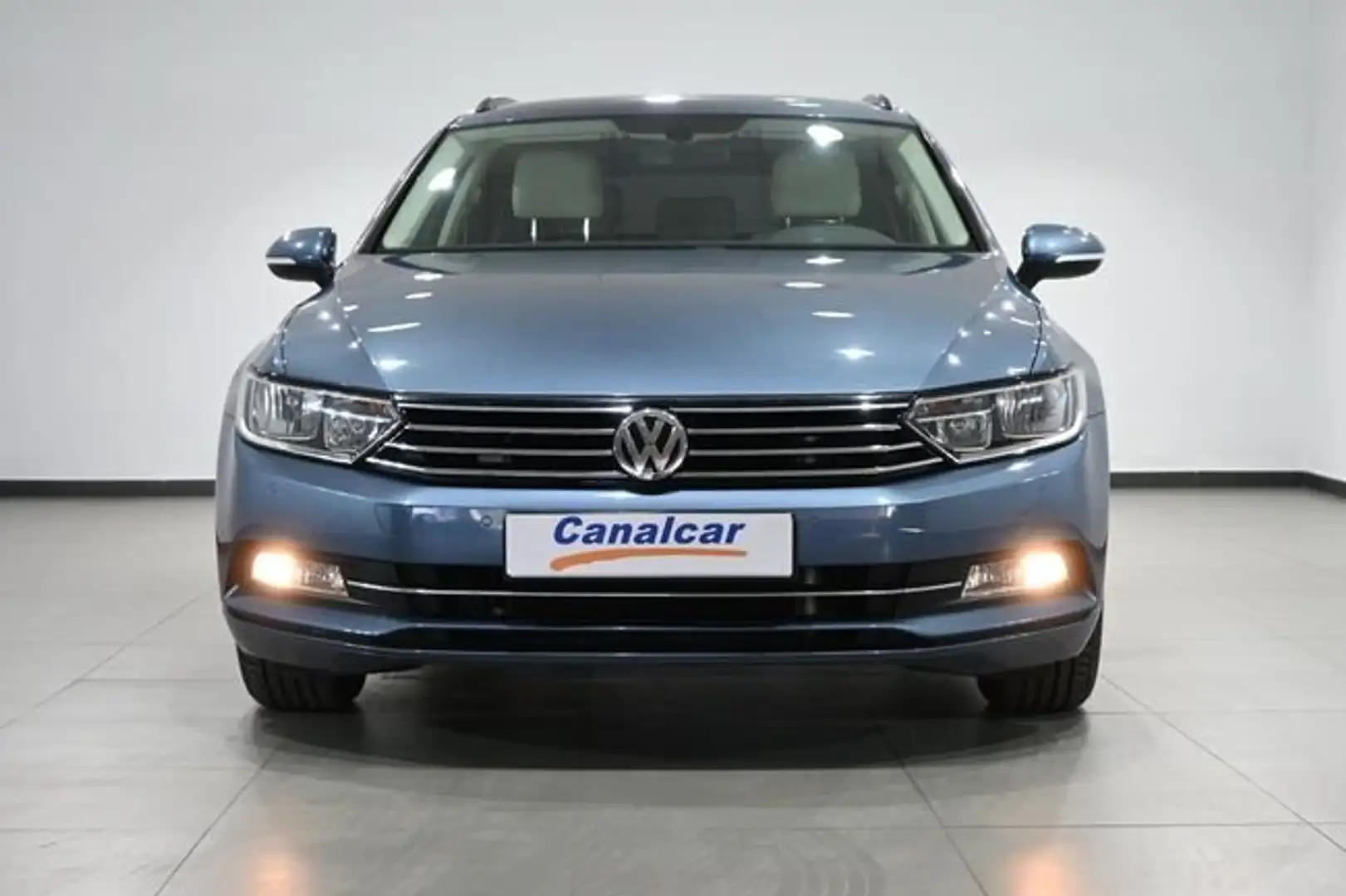Volkswagen Passat Variant 2.0TDI Advance DSG6 110kW Azul - 2