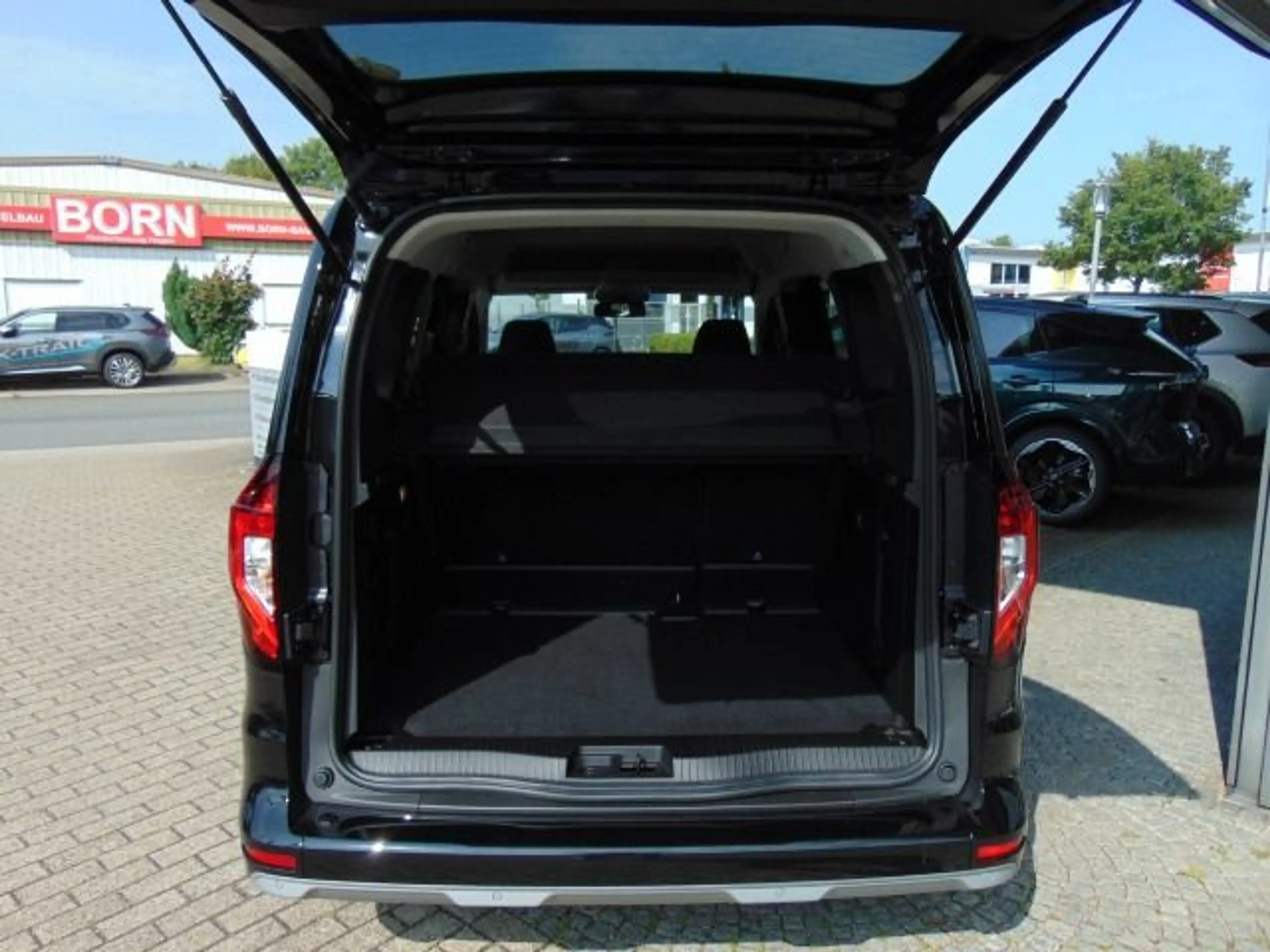 Nissan Townstar Kombi L1 DIG-T130 6MT Tekna ALU — photo 10