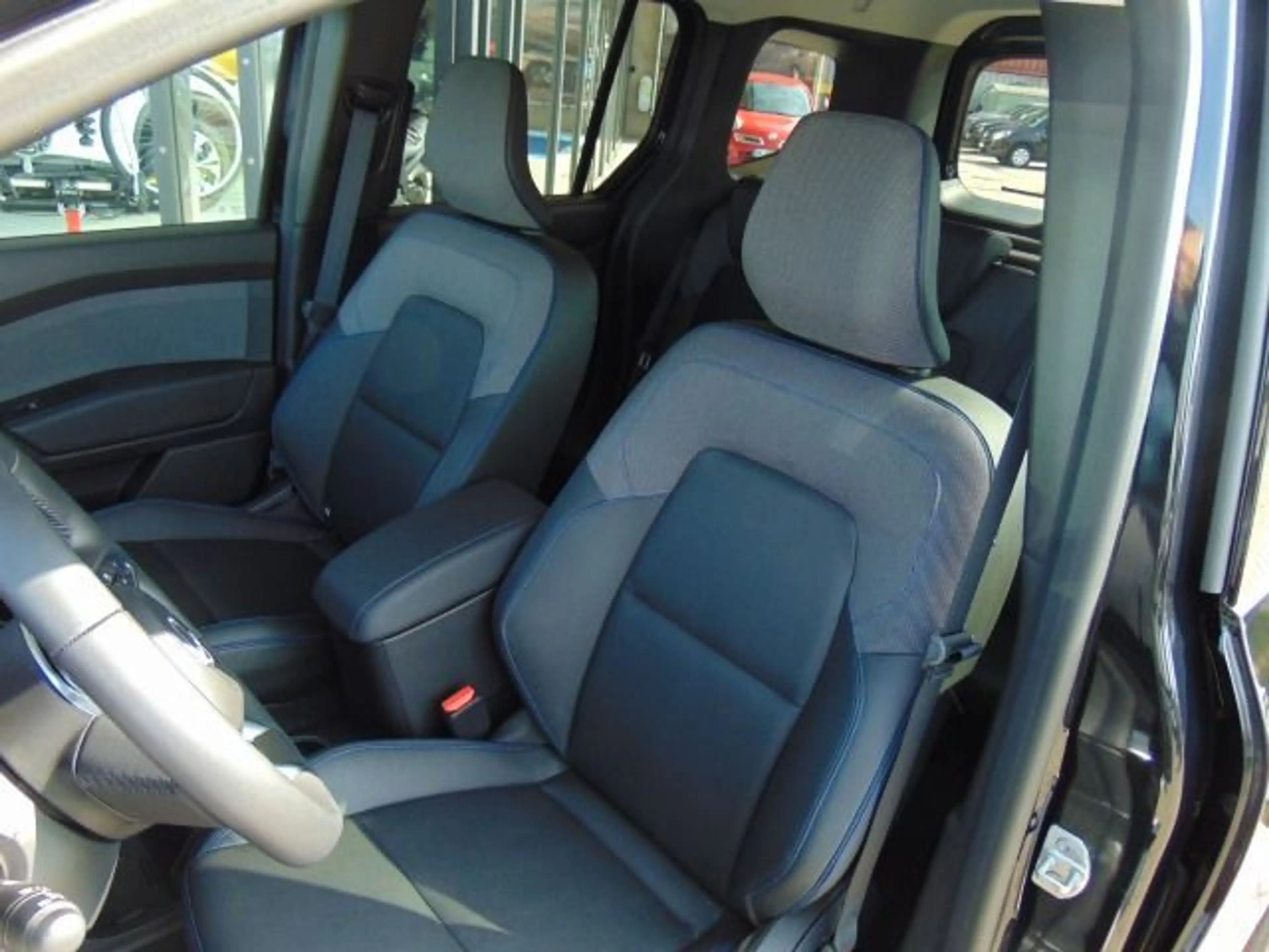 Nissan Townstar Kombi L1 DIG-T130 6MT Tekna ALU — photo 11