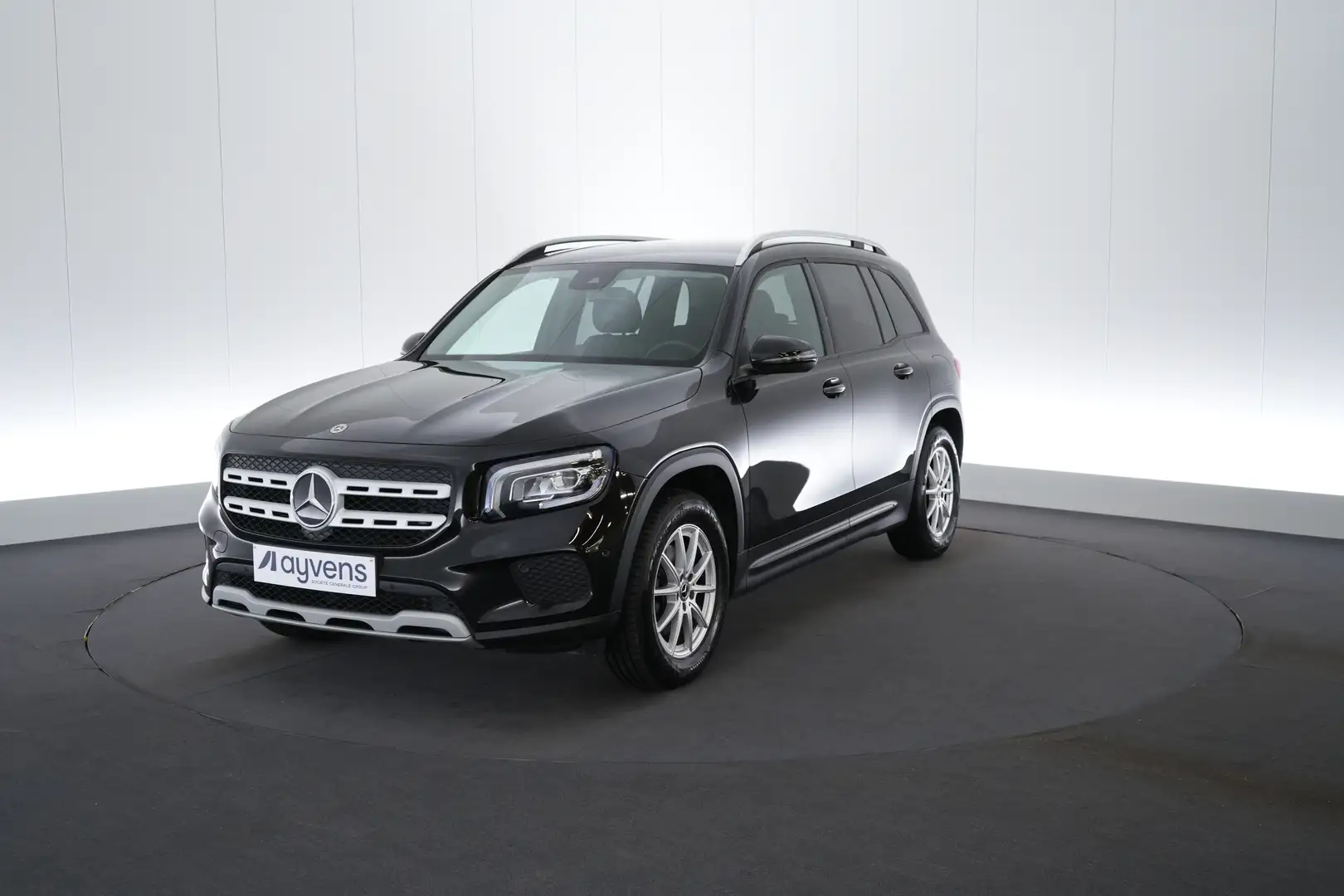 Mercedes-Benz GLB 200 AUT Business Solution LEDER/STOF LED GPS PDC CAM C Zwart - 1