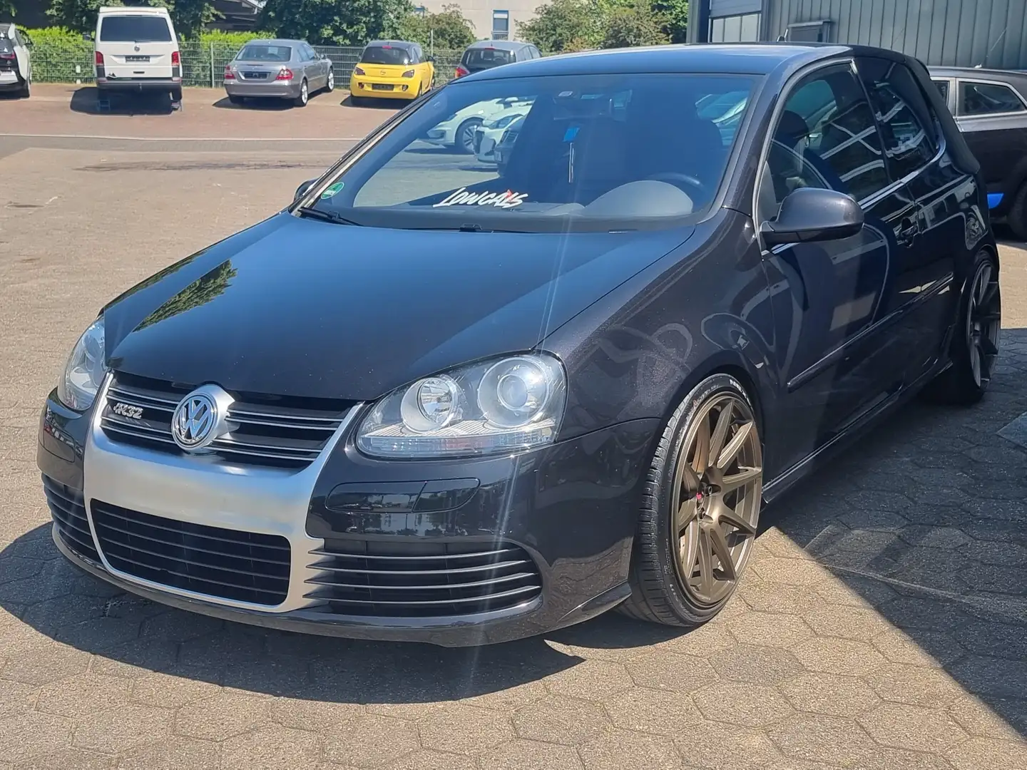 Volkswagen Golf R32 V Lim. (1K1) Japan Racing Wheels Scheckheft VW Schwarz - 1