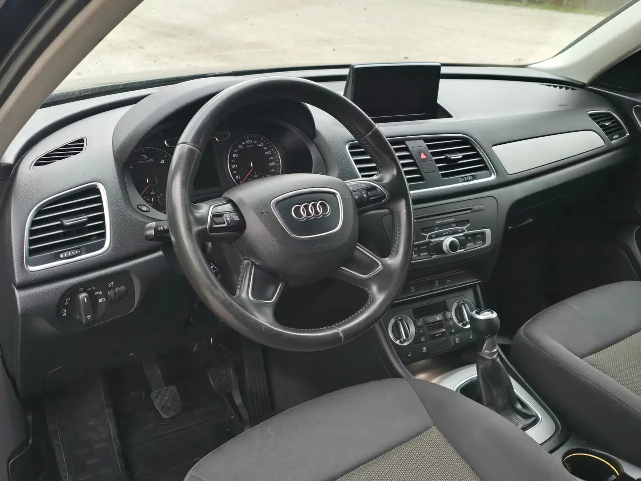 Audi Q3 2.0 TDI Kredit – Bild 11