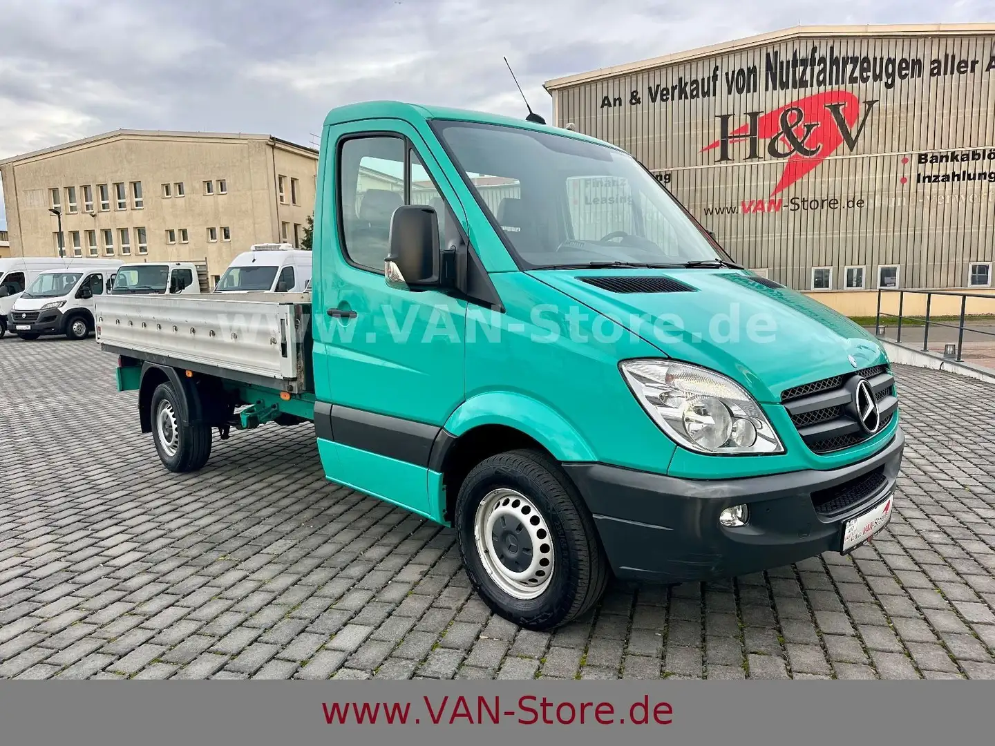 Mercedes-Benz Sprinter 313 Pritsche KLIMA/3 SITZE/SHZG/AHK2.0T Grün - 2