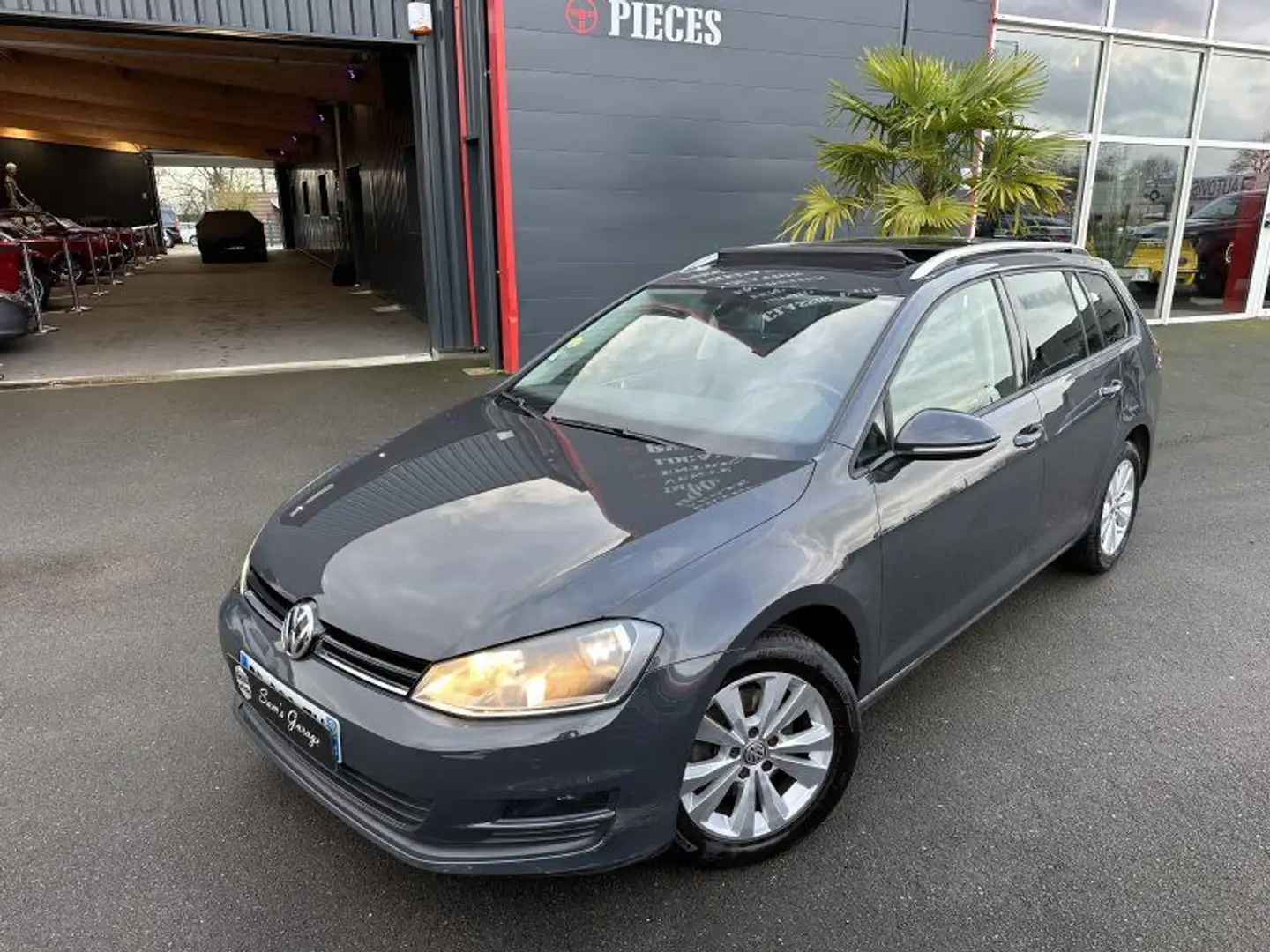 Volkswagen Golf 1.6 TDI 105 ch CONFORTLINE 2014 - 2