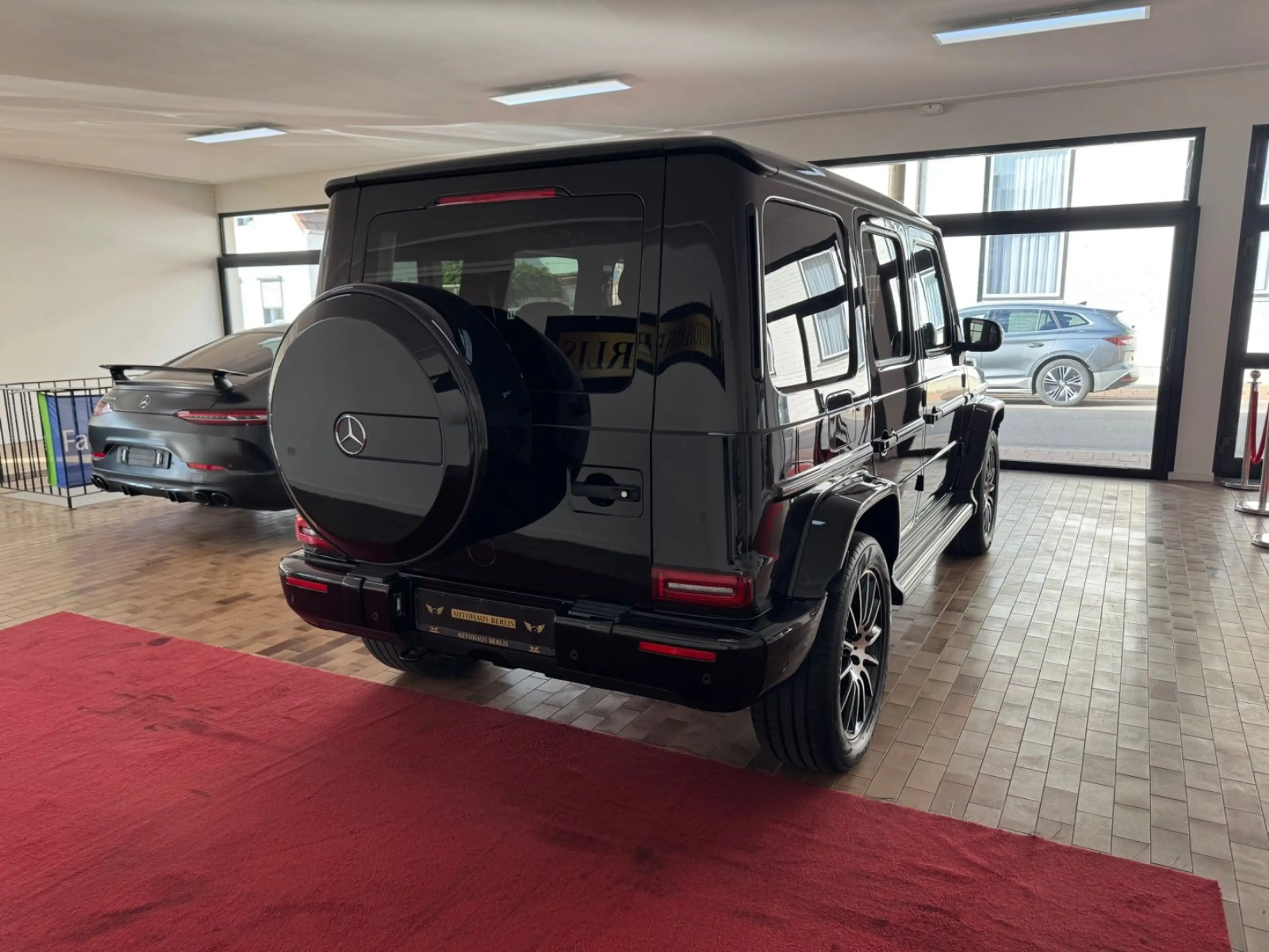 Mercedes-Benz G 350 G350D Station/AMG LINE/NIGHT PAKET/ — photo 11