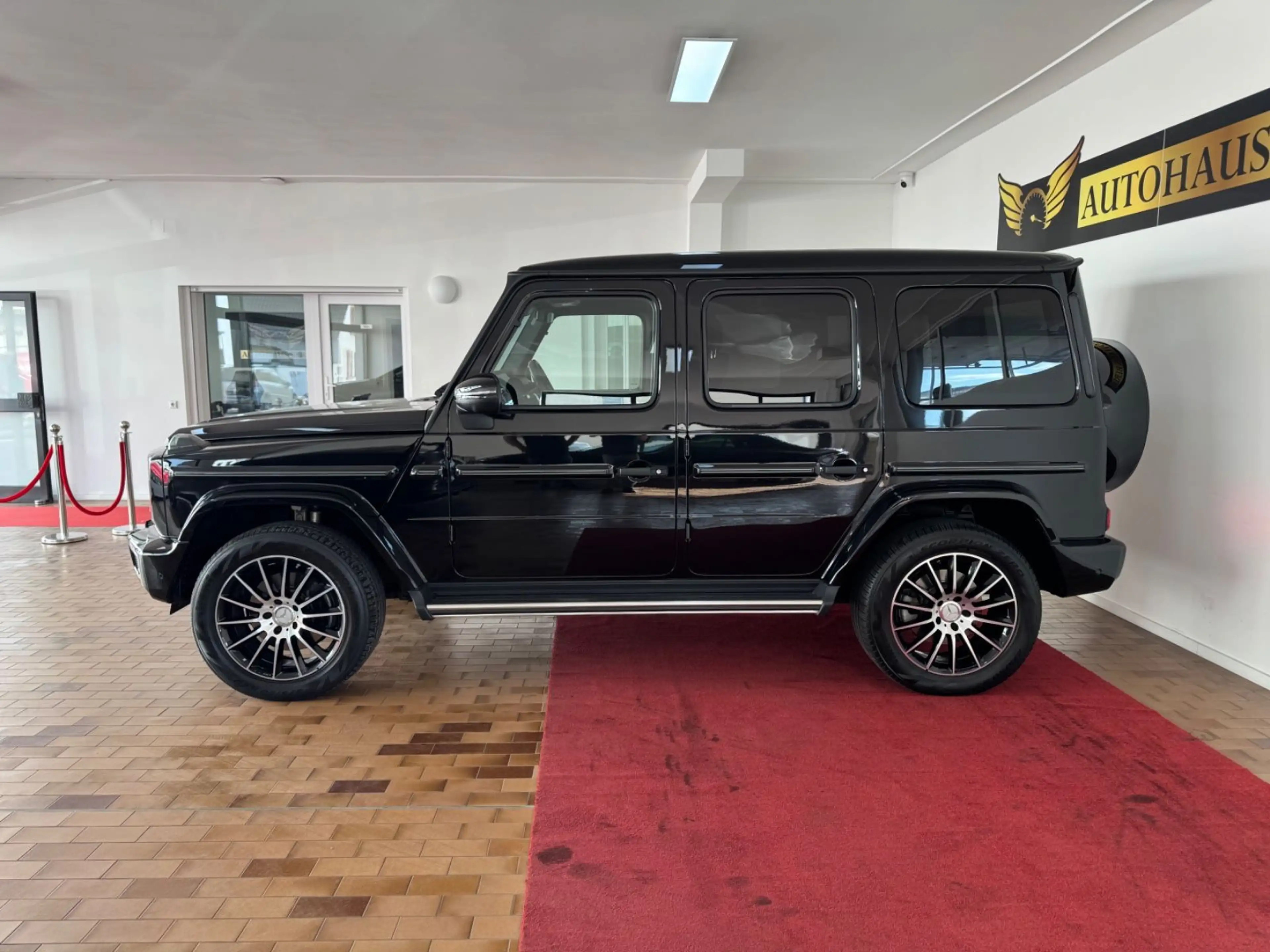 Mercedes-Benz G 350 G350D Station/AMG LINE/NIGHT PAKET/ — photo 7