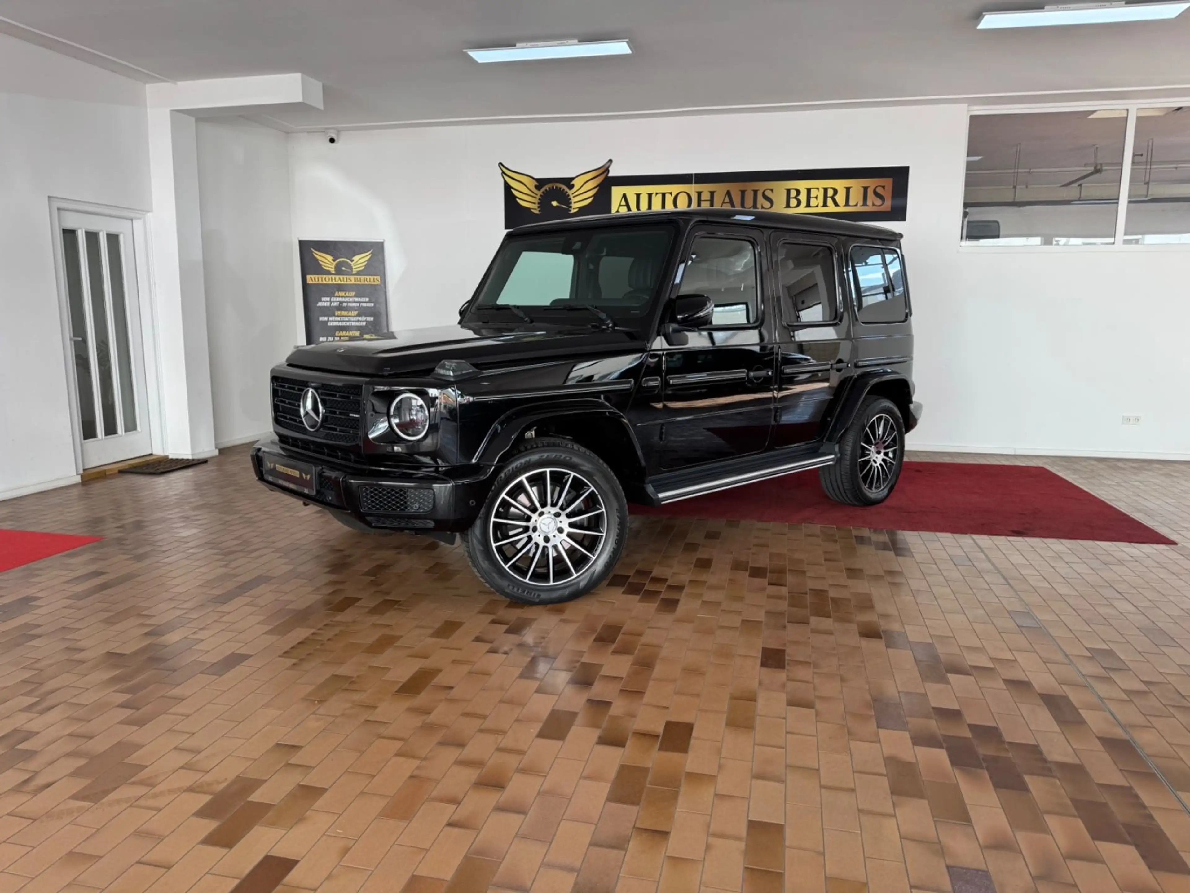 Mercedes-Benz G 350 G350D Station/AMG LINE/NIGHT PAKET/ — photo 2