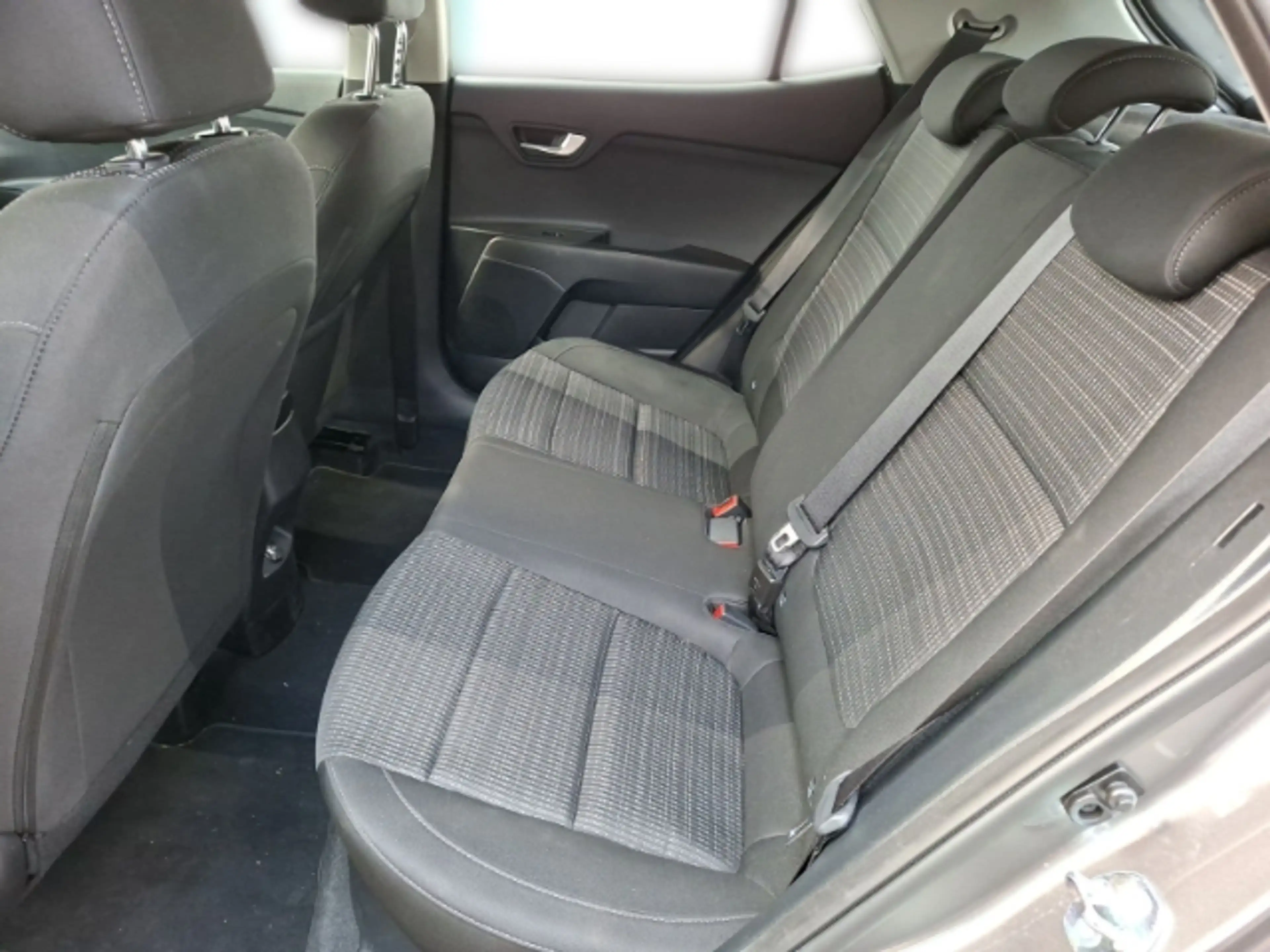 Kia Stonic Vision 1.0T NAVI,SITZHZG,KAMERA,PDC,CARPLAY — photo 10