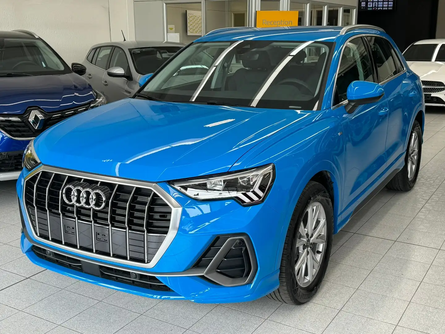 Audi Q3 35 2.0 tdi S line s-tronic Blu/Azzurro - 1