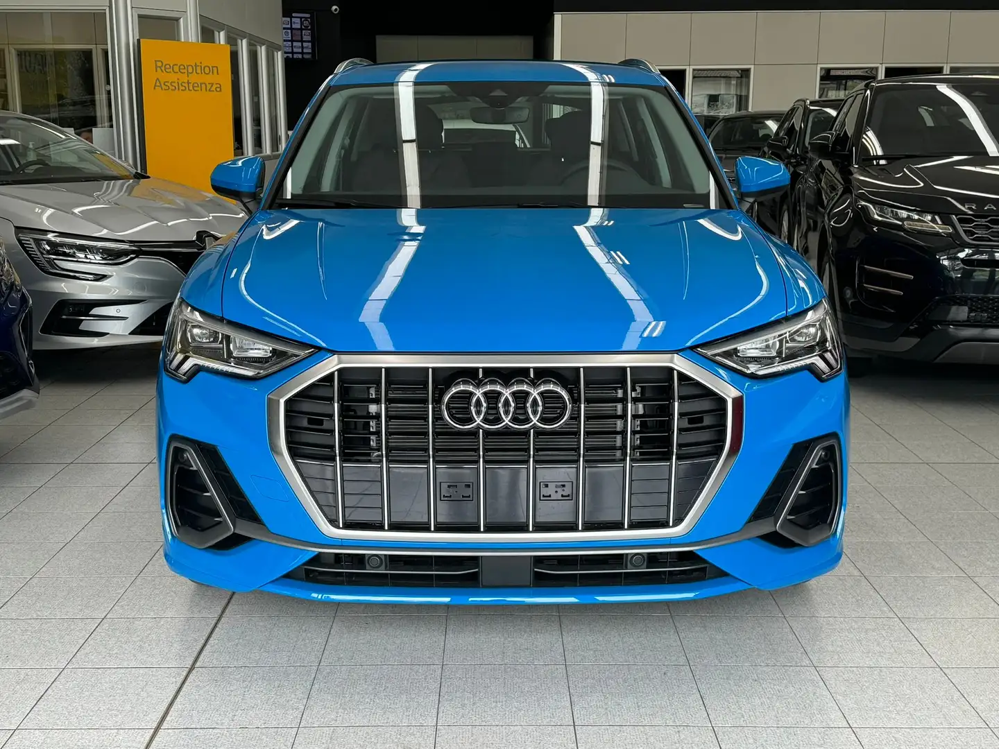 Audi Q3 35 2.0 tdi S line s-tronic Blu/Azzurro - 2