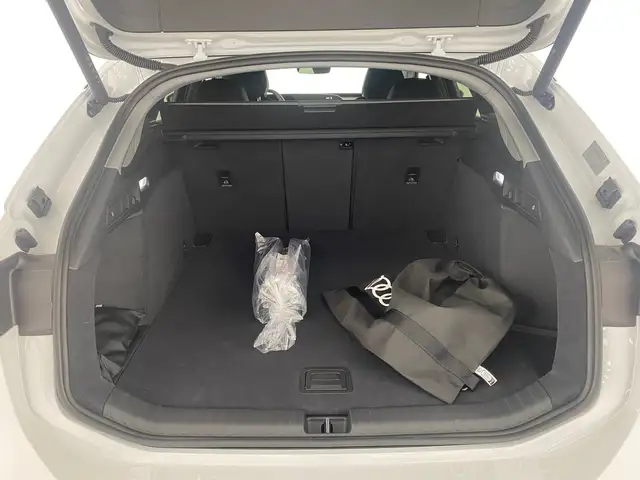 Audi A6 view 7