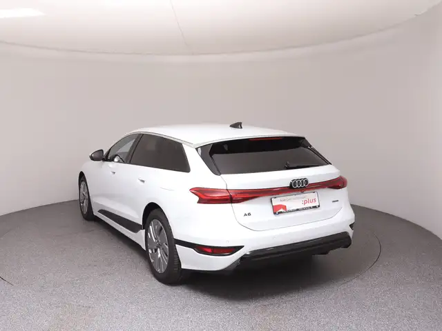 Audi A6 view 5