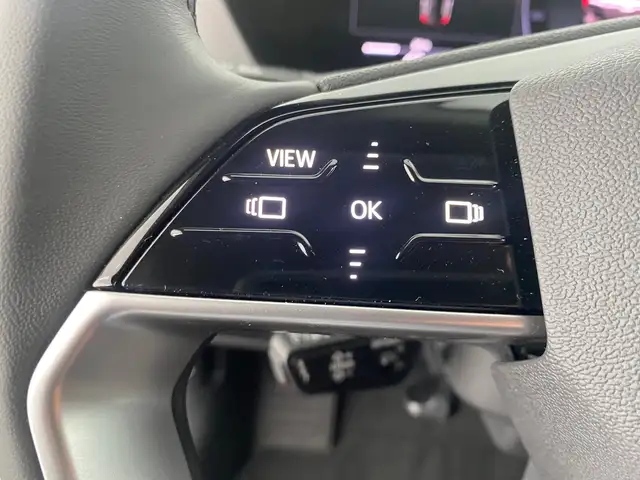 Audi A6 view 14