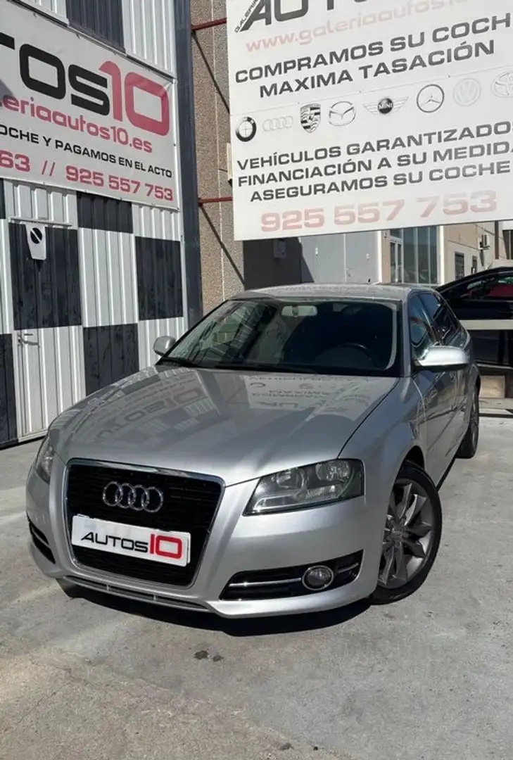 Audi A3 Sportback 2.0TDI Ambition S-Tronic Grau - 1