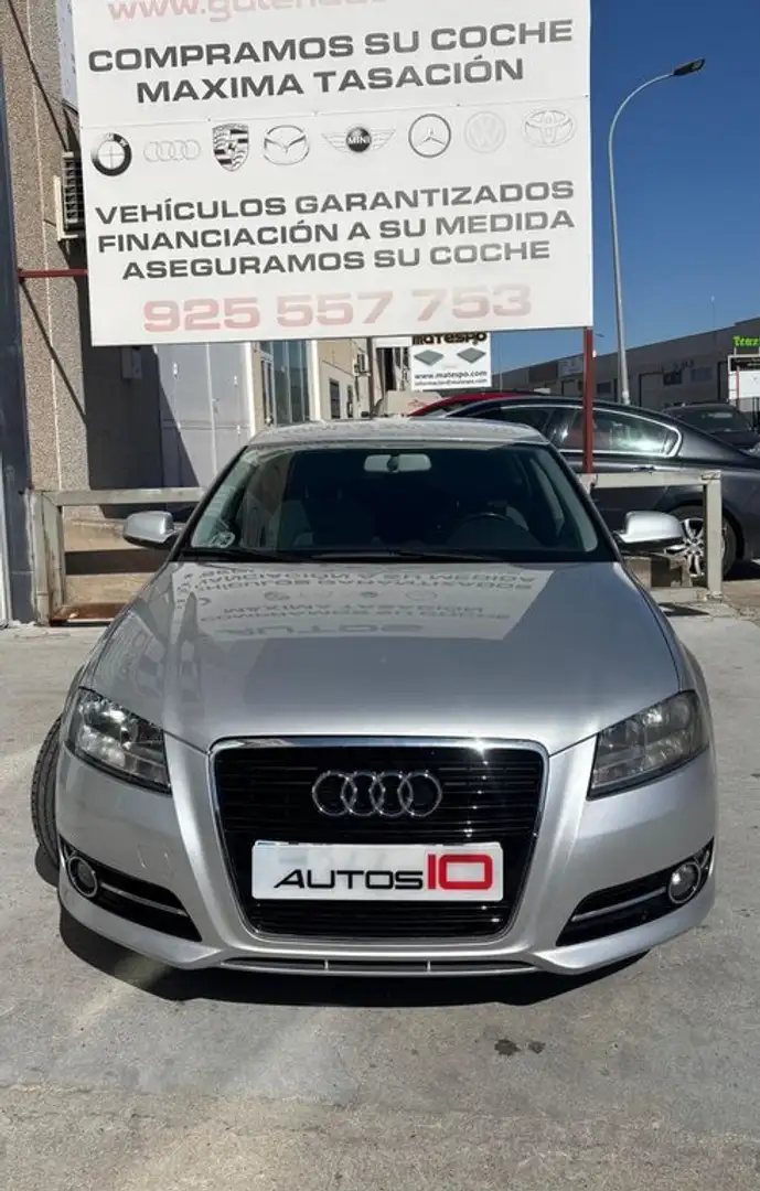Audi A3 Sportback 2.0TDI Ambition S-Tronic Grau - 2