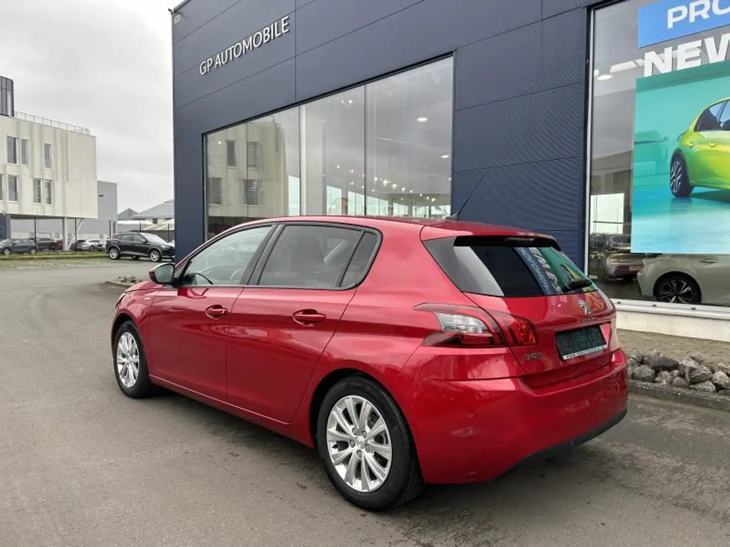 Peugeot 308 style Rouge - 2