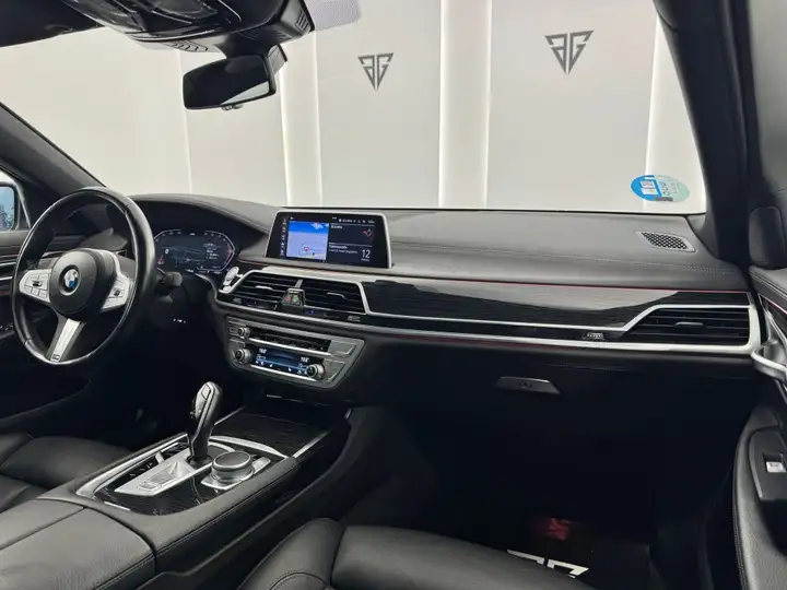 BMW Serie 7 740d xDrive (G11) 2022, foto 12