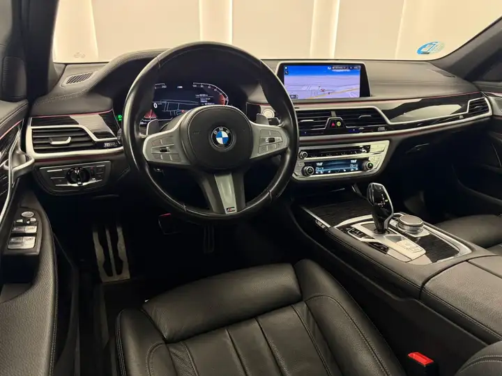 BMW Serie 7 740d xDrive (G11) 2022, foto 5