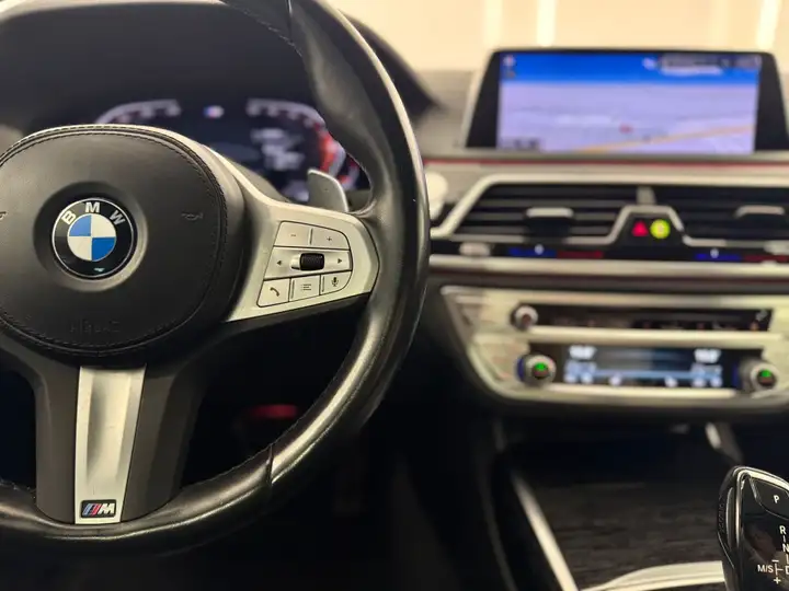 BMW Serie 7 740d xDrive (G11) 2022, foto 15