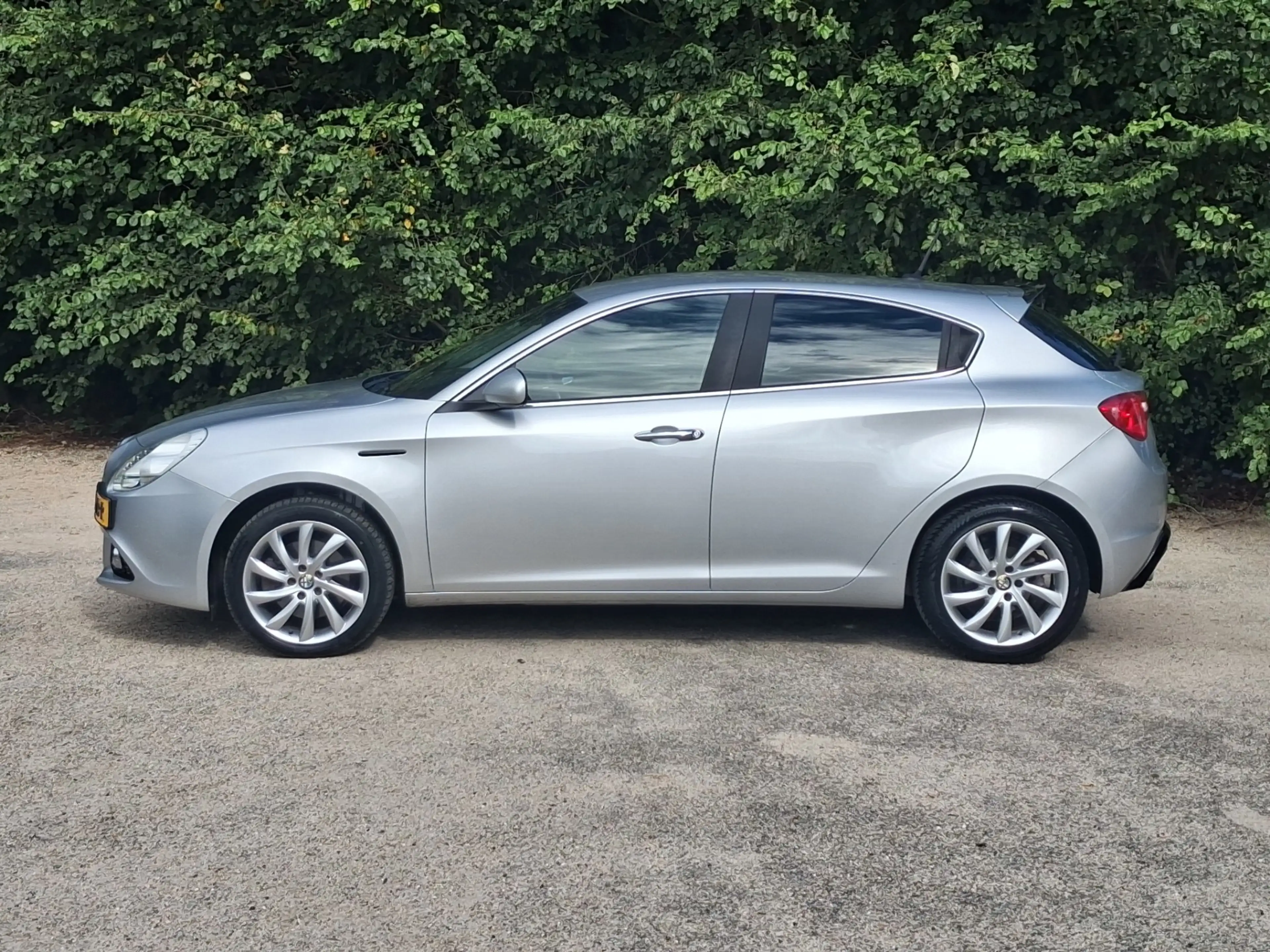 Alfa Romeo Giulietta 2.0 JTDm Distinctive |AUTOMAAT + CRUISE + AIRCO| — photo 4