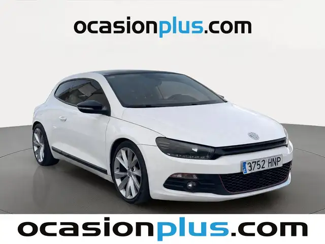 Volkswagen Scirocco view 2