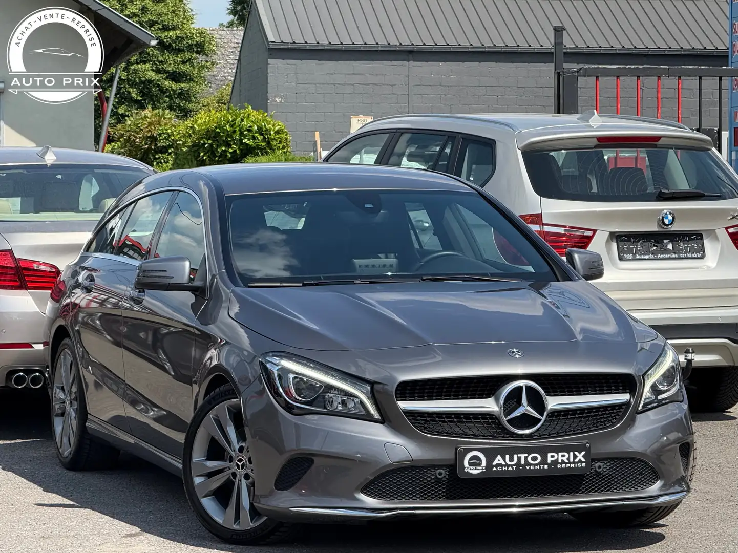 Mercedes-Benz CLA 200 d Business Solution 7G-DCT Navi Caméra Cuir LED Grau - 2