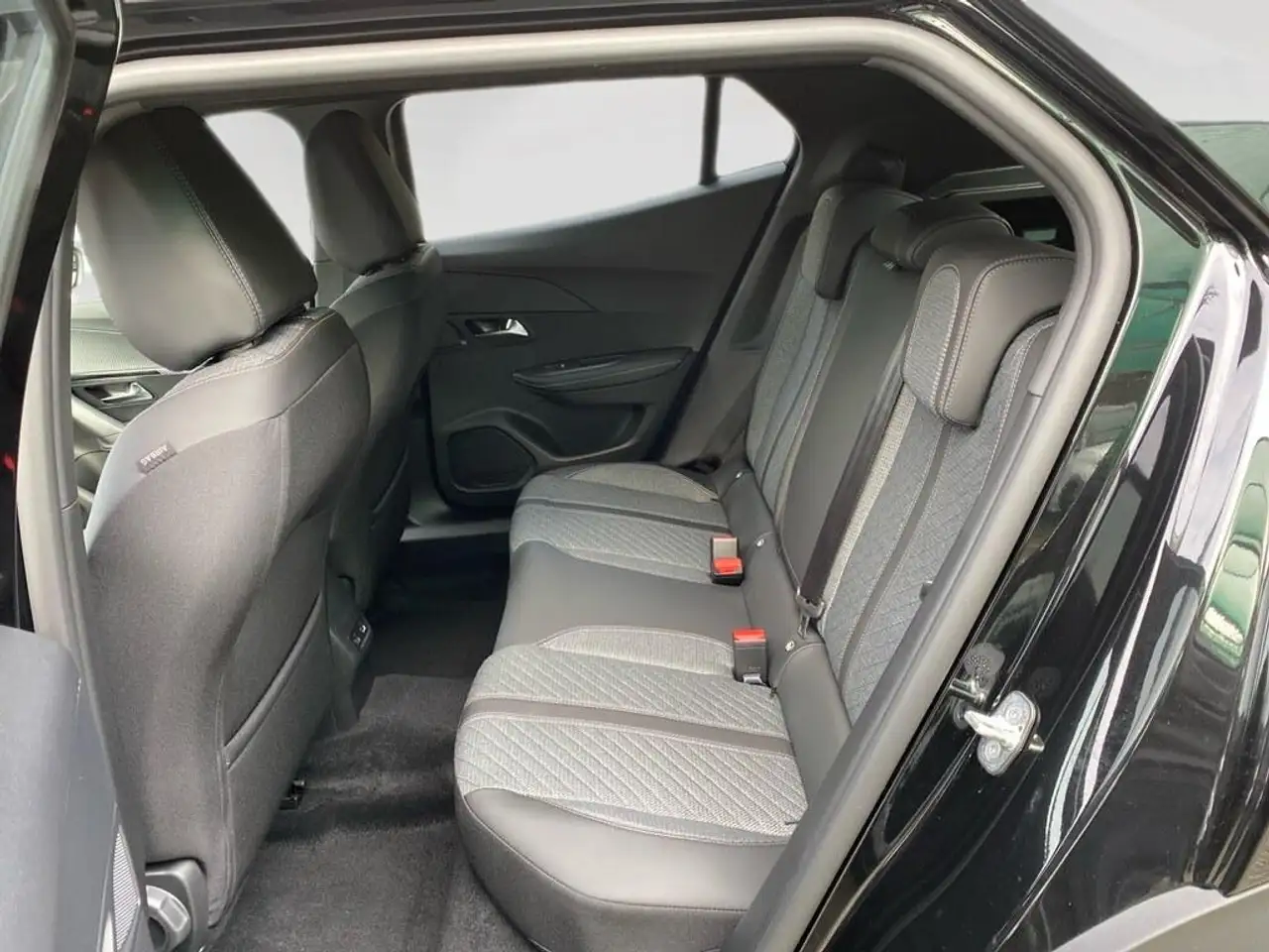 Peugeot 2008 1.2 puretech Allure s&s 130cv eat8 - PROMO 8