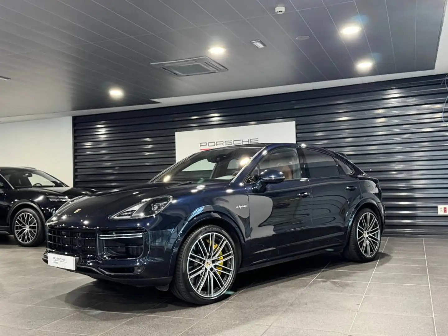 Porsche Cayenne Turbo S E-Hybrid Coupé Aut. Azul - 1
