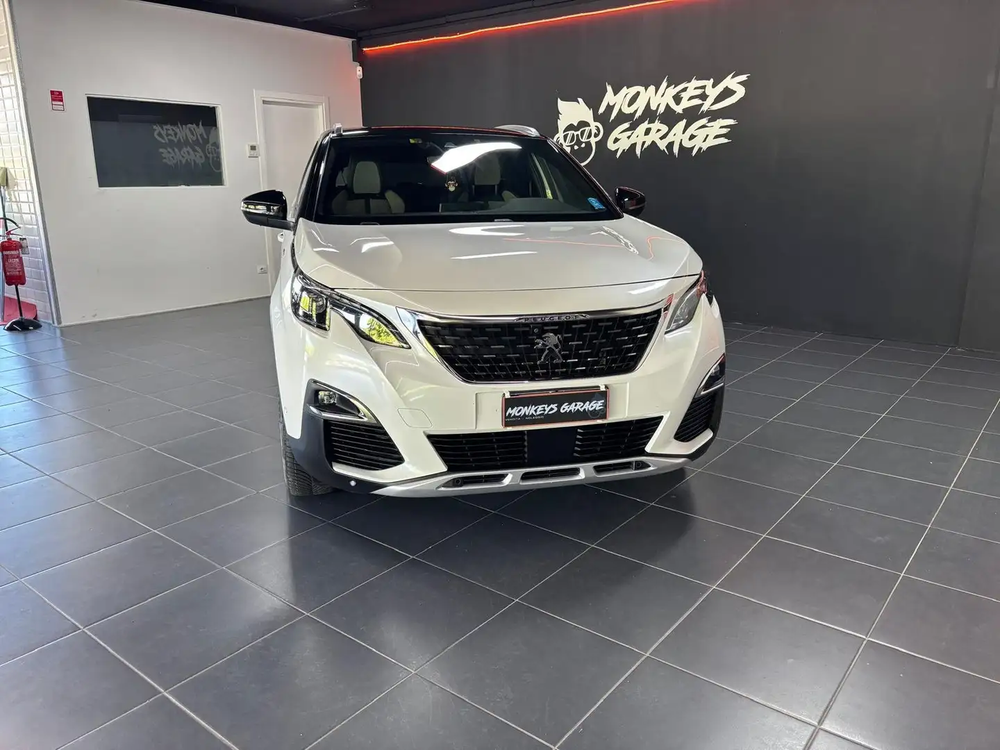 Peugeot 3008 2016 1.6 hybrid4 phev GT 300cv e-eat8 Bianco - 1