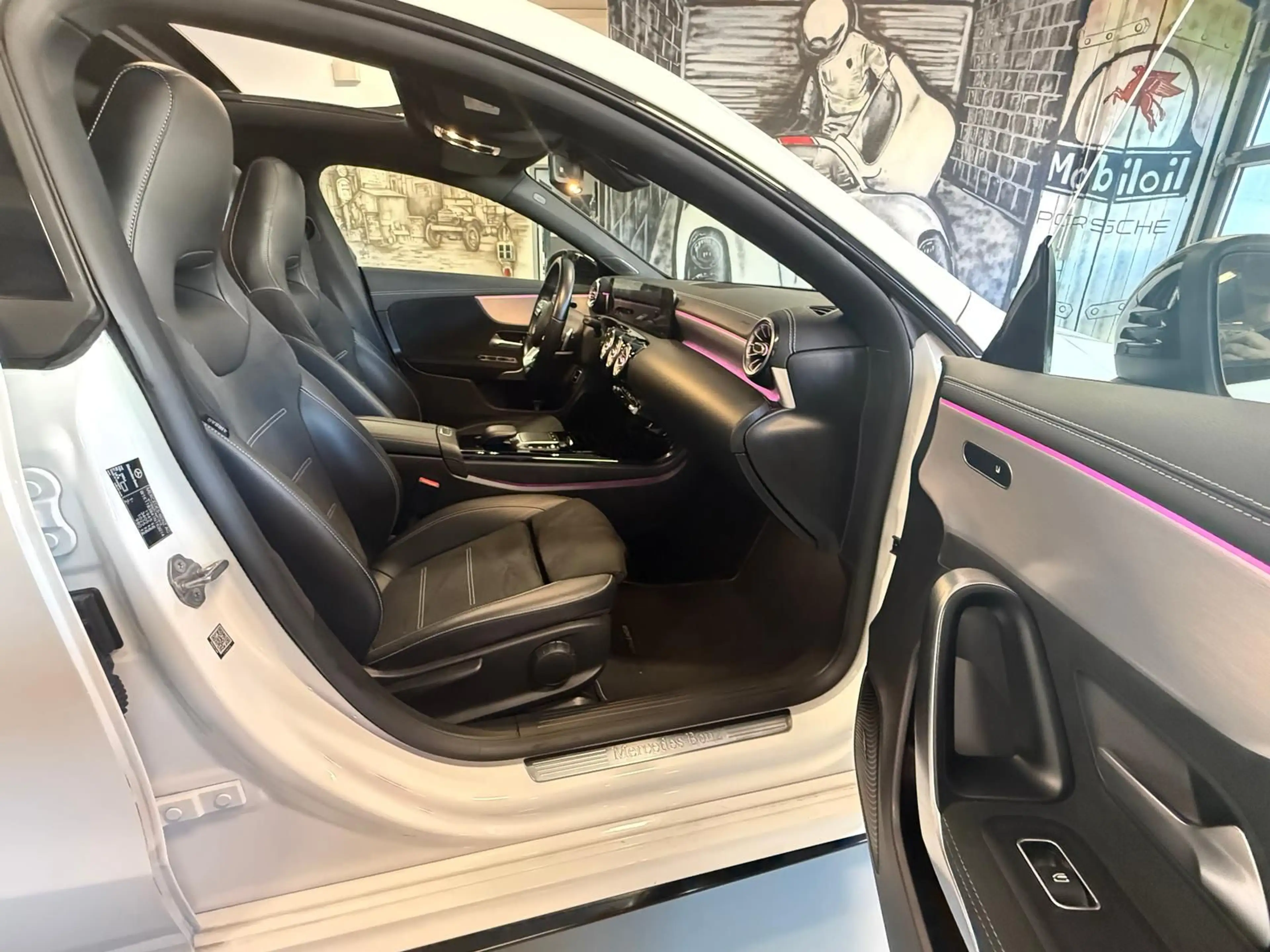 Mercedes-Benz CLA 180 Edition 2020 AMG LINE NIGHT PAKET PANO — photo 13