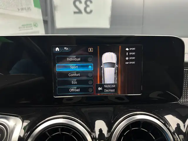 Mercedes-Benz GLB view 23