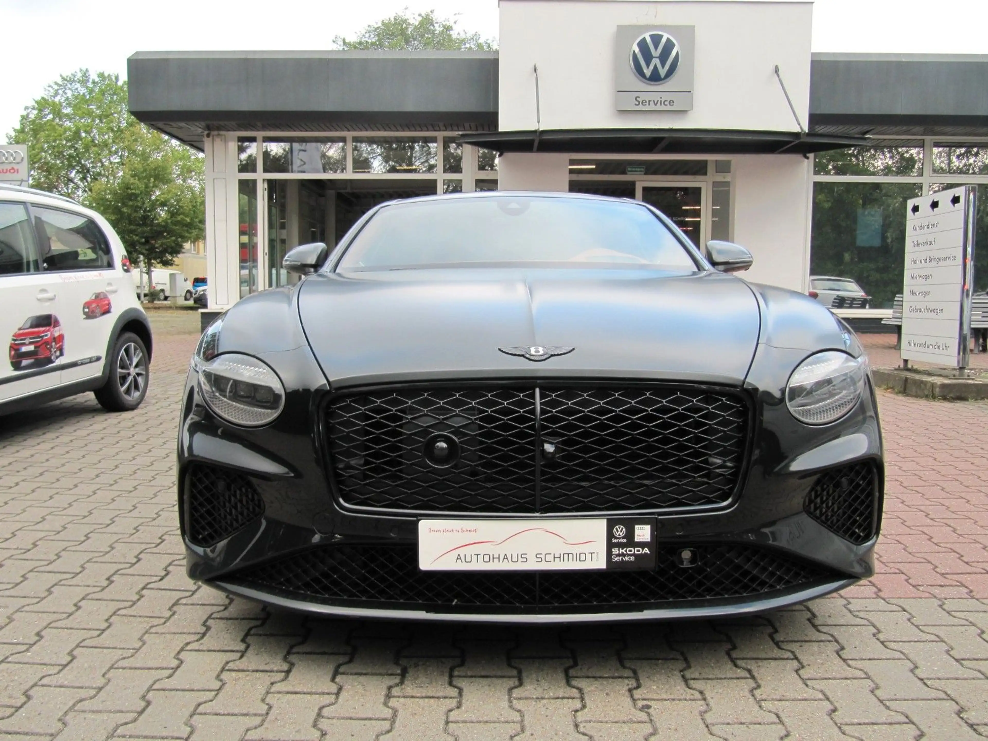 Bentley Continental GT V8  PANORAMA — photo 2