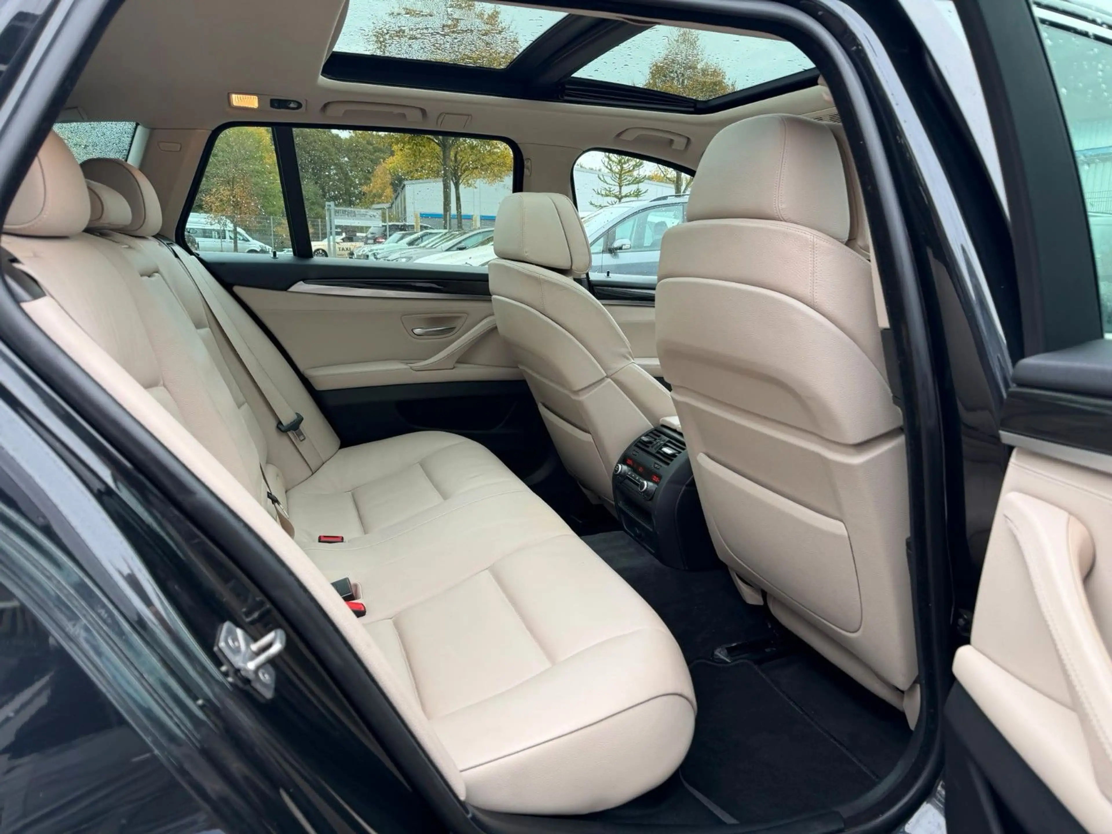 BMW 520 dT AUT°PANO°SZHG°LEDER°RFK°MEMORY°ACC°ALU°SH! — photo 12