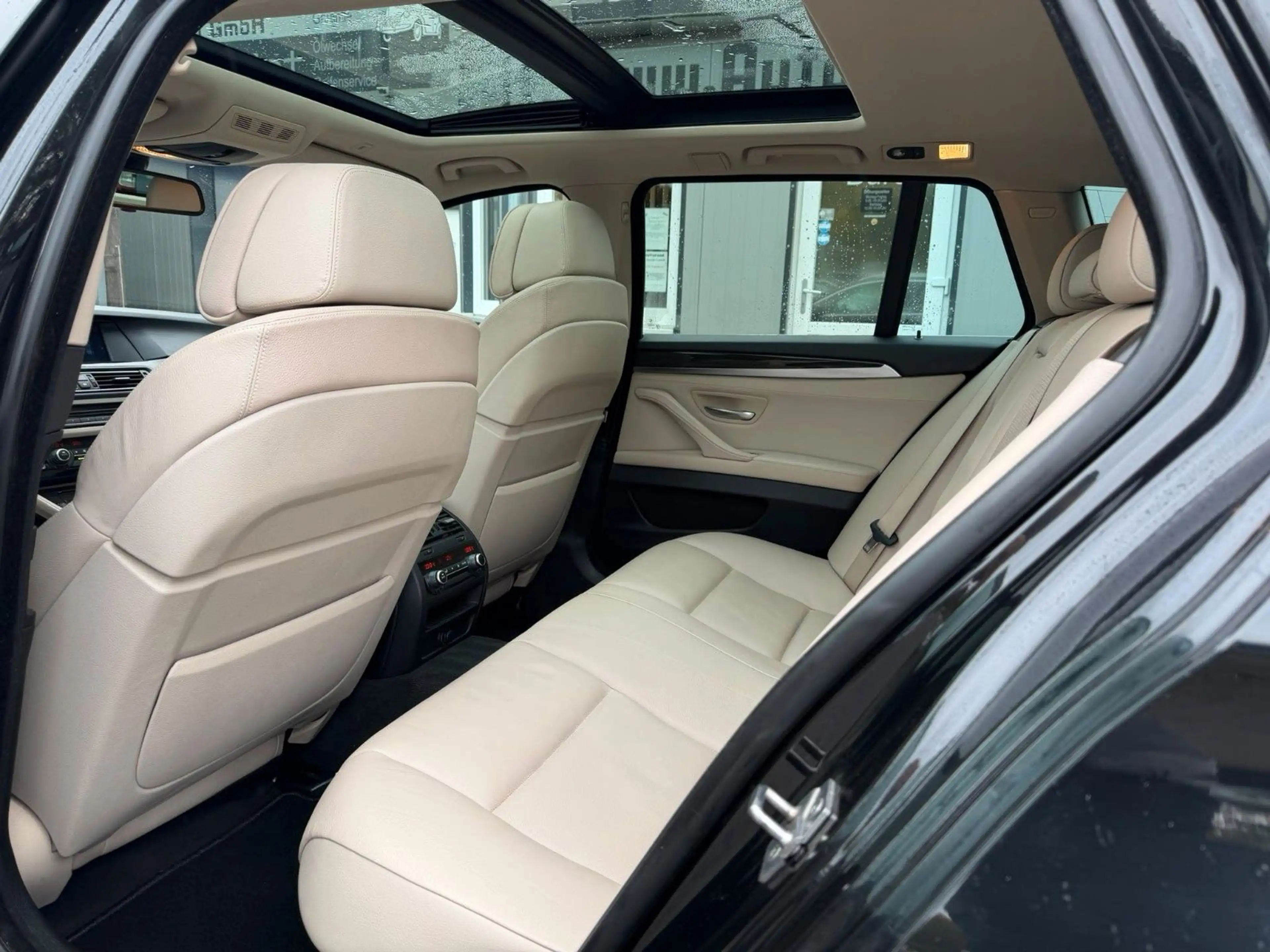 BMW 520 dT AUT°PANO°SZHG°LEDER°RFK°MEMORY°ACC°ALU°SH! — photo 11