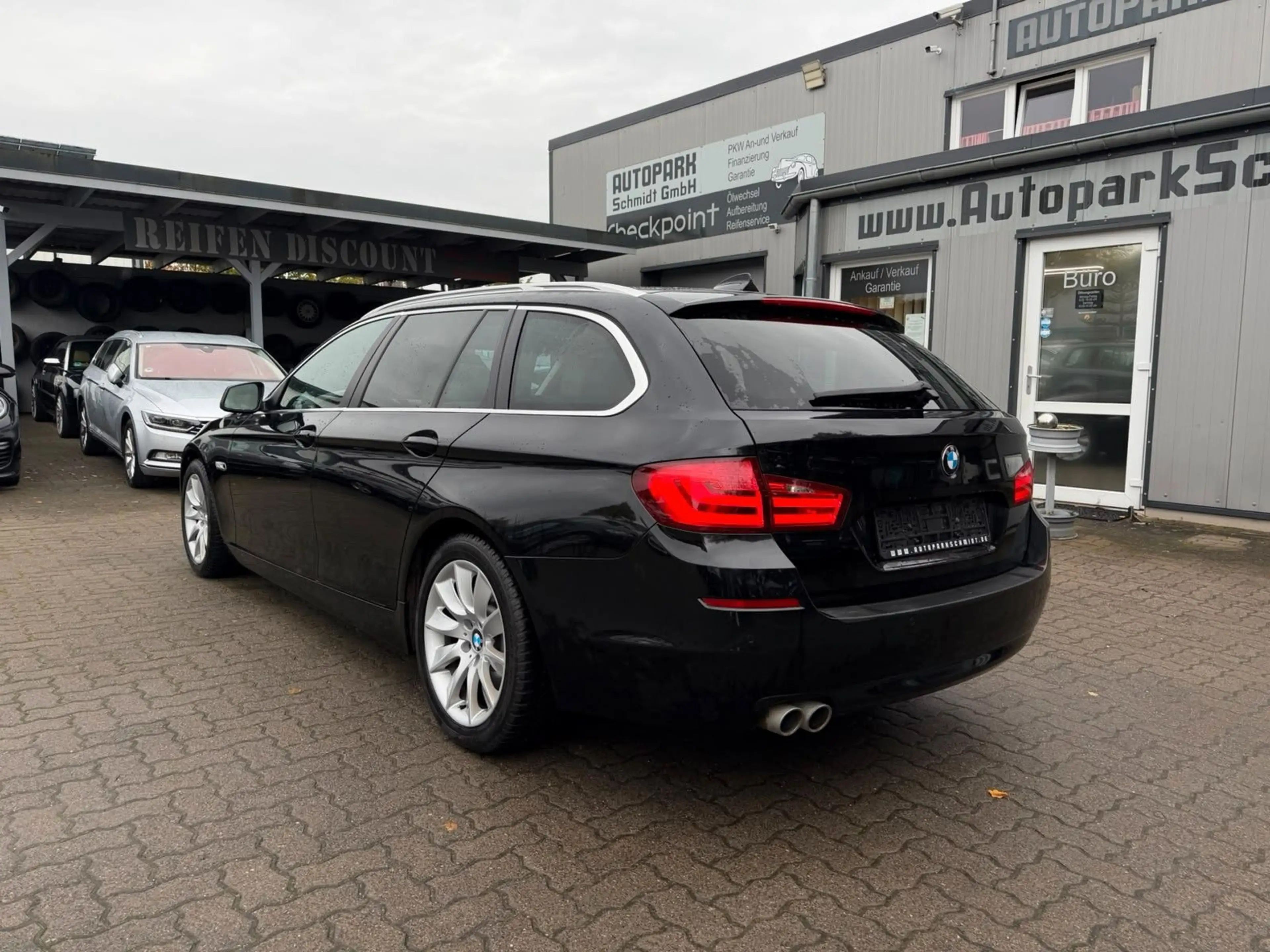 BMW 520 dT AUT°PANO°SZHG°LEDER°RFK°MEMORY°ACC°ALU°SH! — photo 5