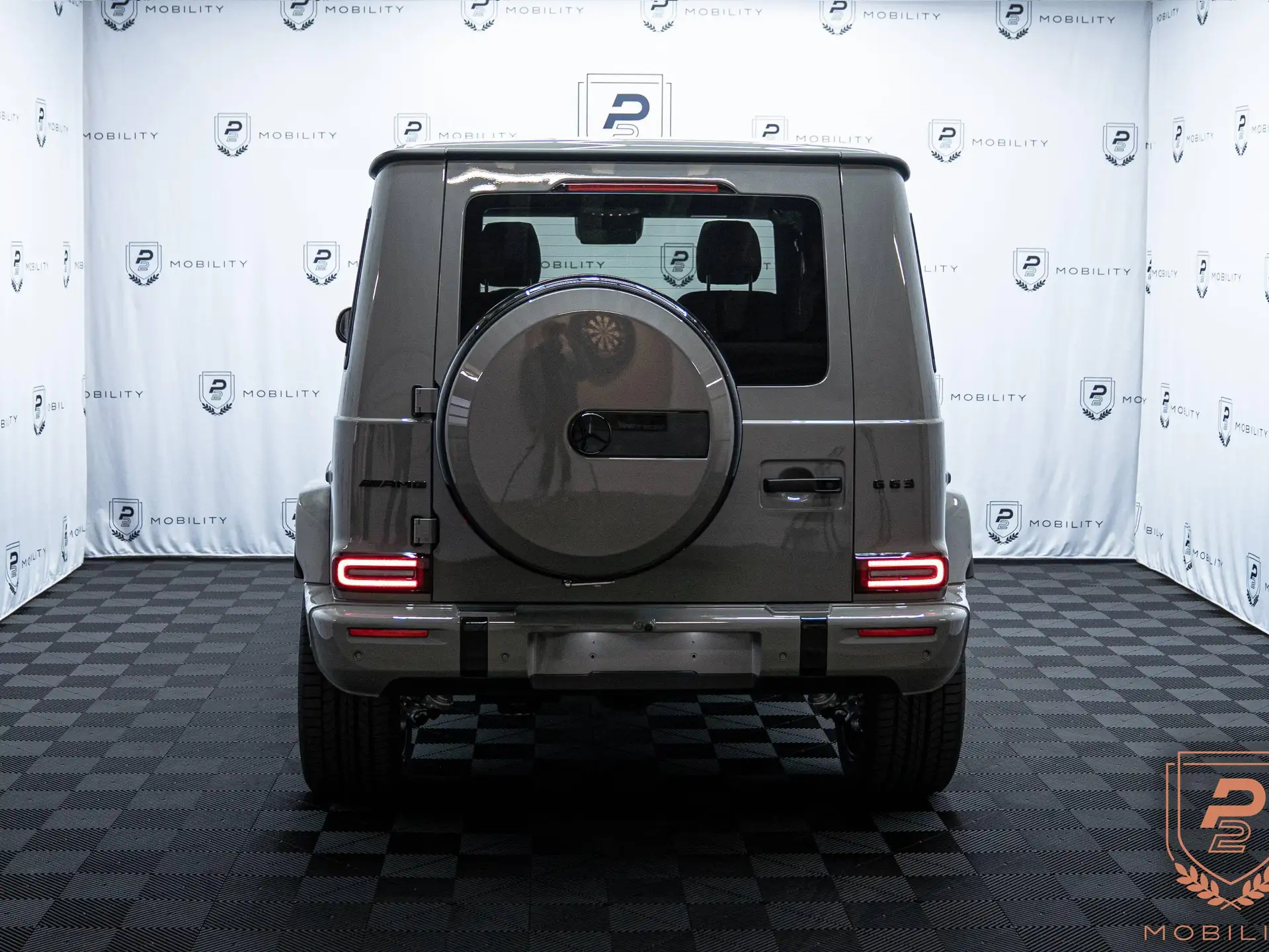 벤츠 G-Class G 63 AMG 2026 건메탈 사진 5