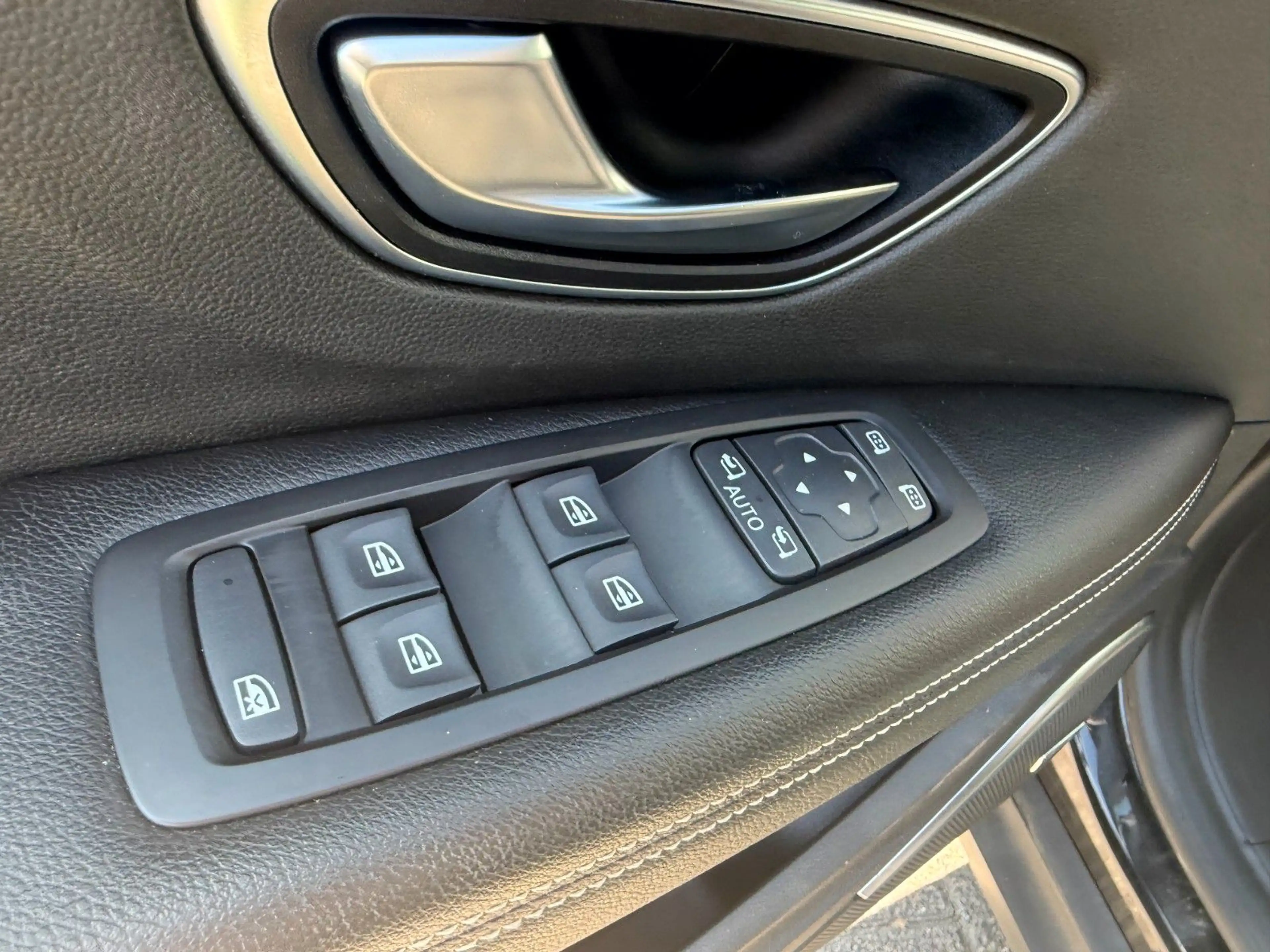 Renault Scenic IV BOSE Edition KLIMA/TEILLEDER/NAVI/AHK — photo 12