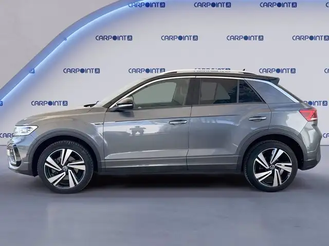 Volkswagen T-Roc view 4