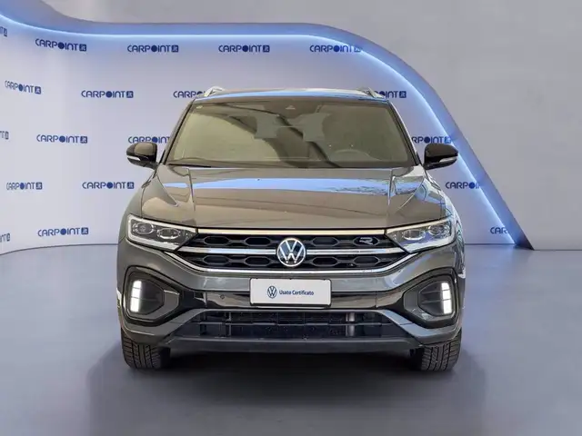 Volkswagen T-Roc view 3